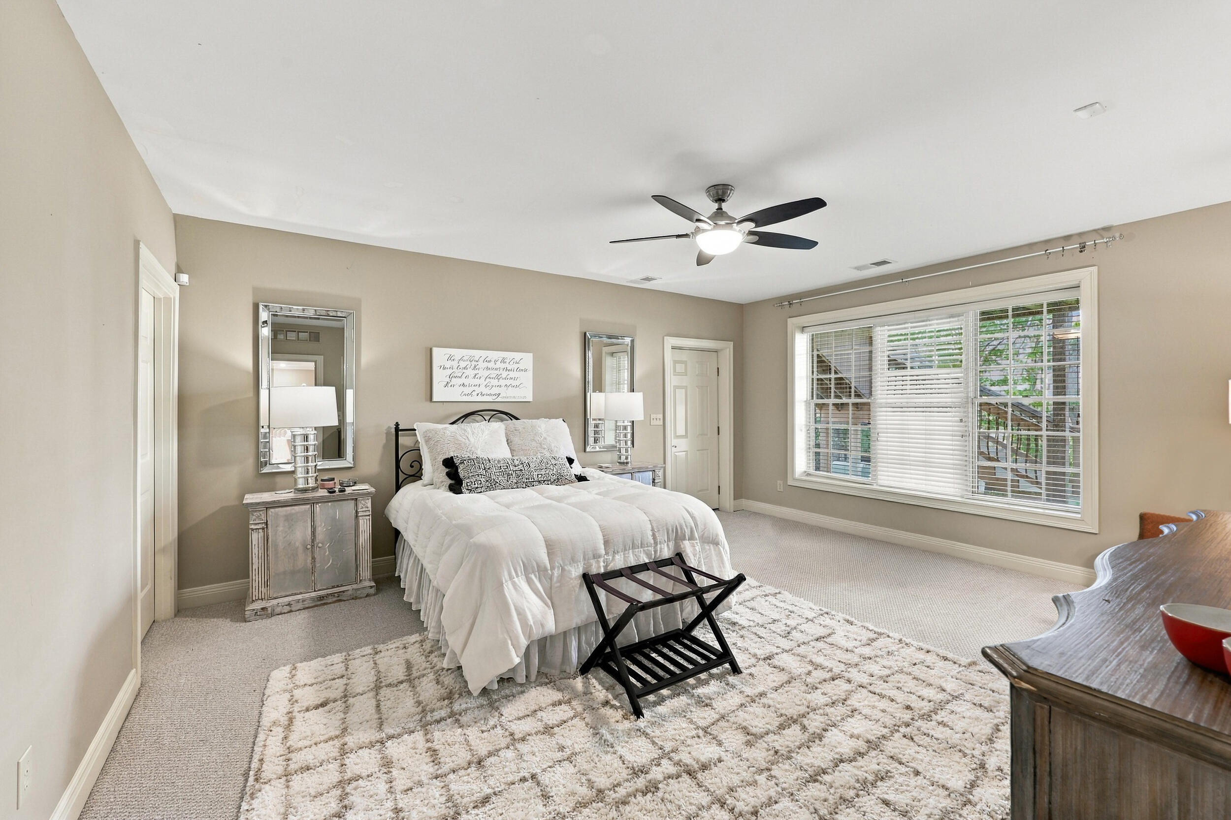 889 Golden Bell Place Property Photo 44