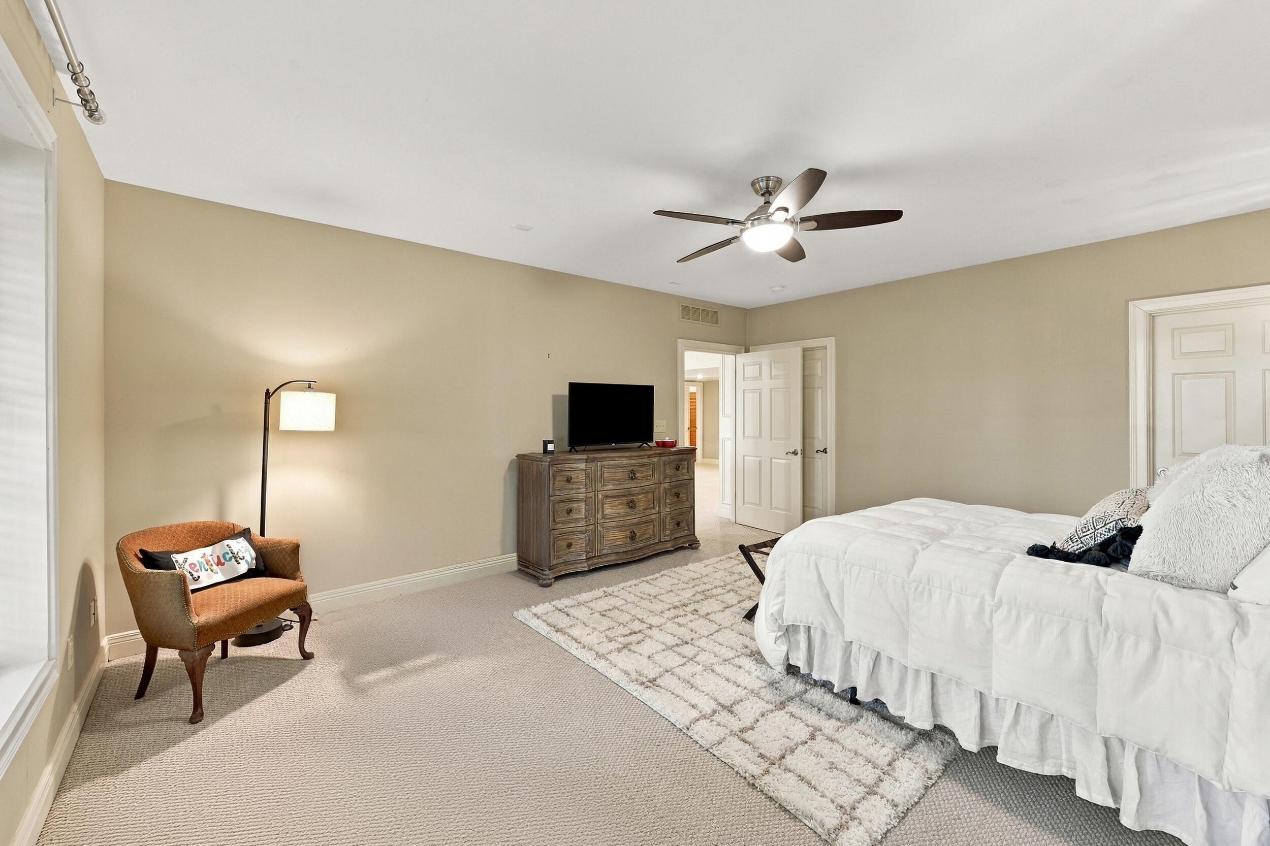 889 Golden Bell Place Property Photo 45