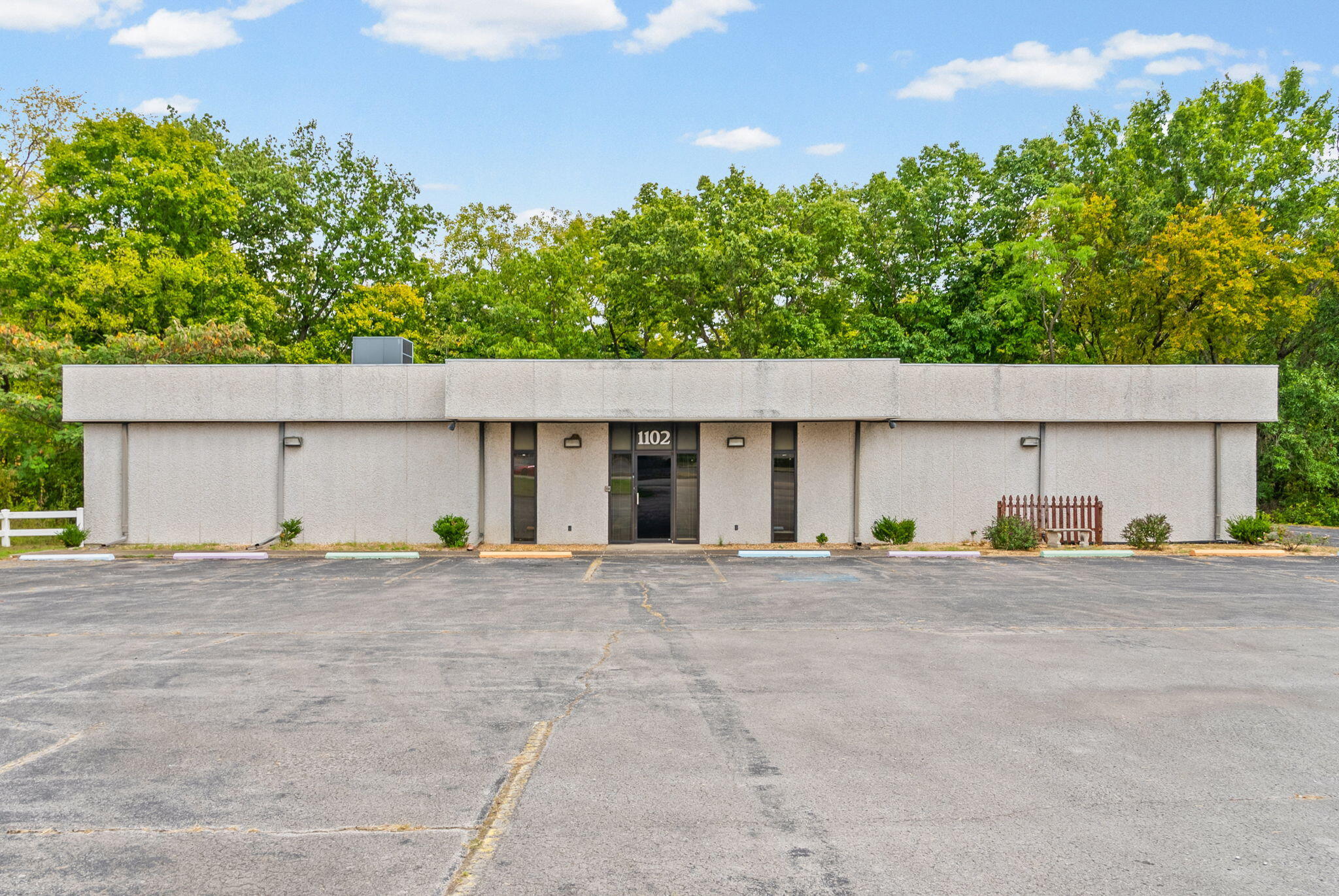 1102 E 21st Street Property Photo 4