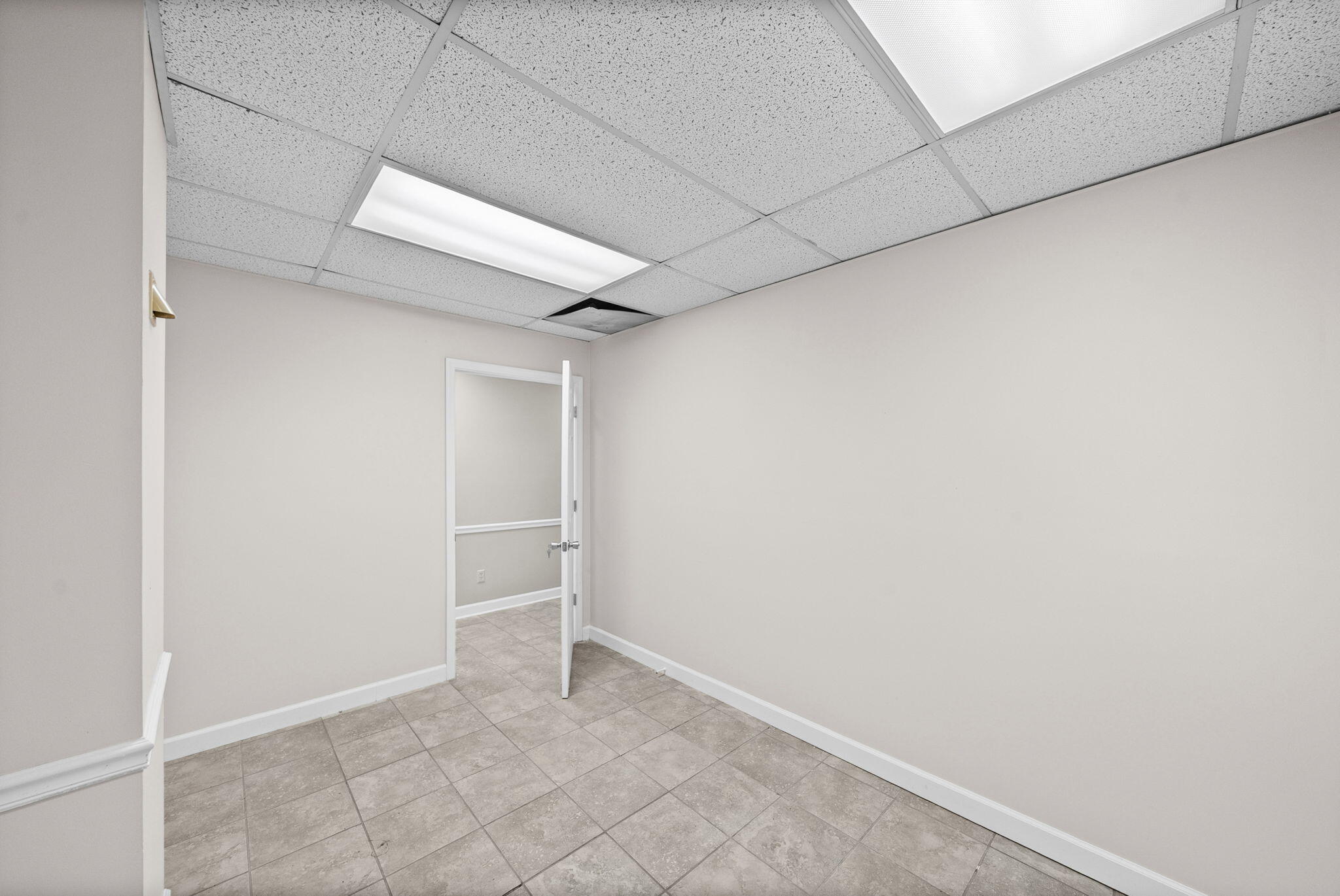 1102 E 21st Street Property Photo 48