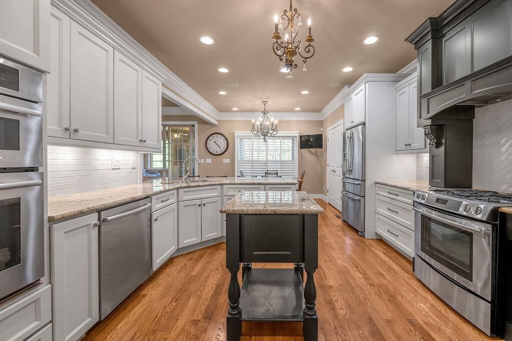 209 Grassland Park Property Photo 7