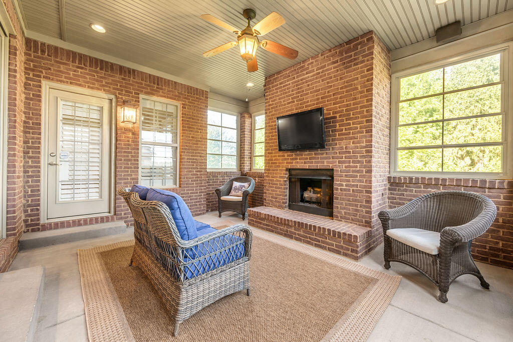 209 Grassland Park Property Photo 26