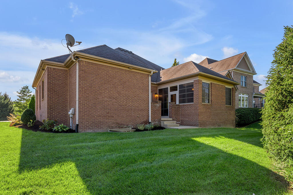 209 Grassland Park Property Photo 42