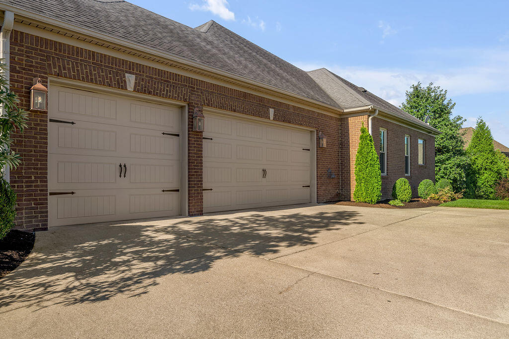 209 Grassland Park Property Photo 43