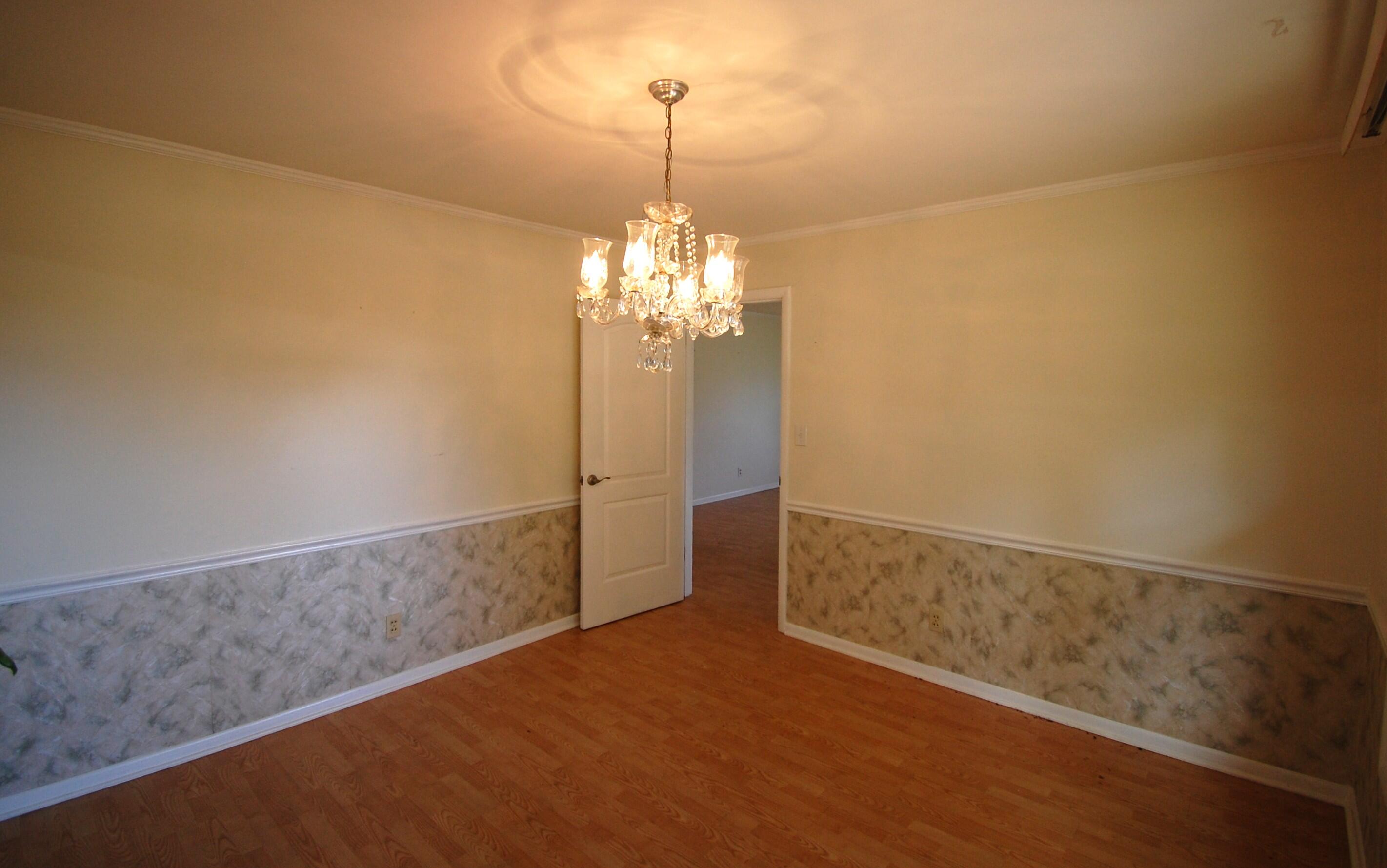 150 Maple Court Property Photo 7