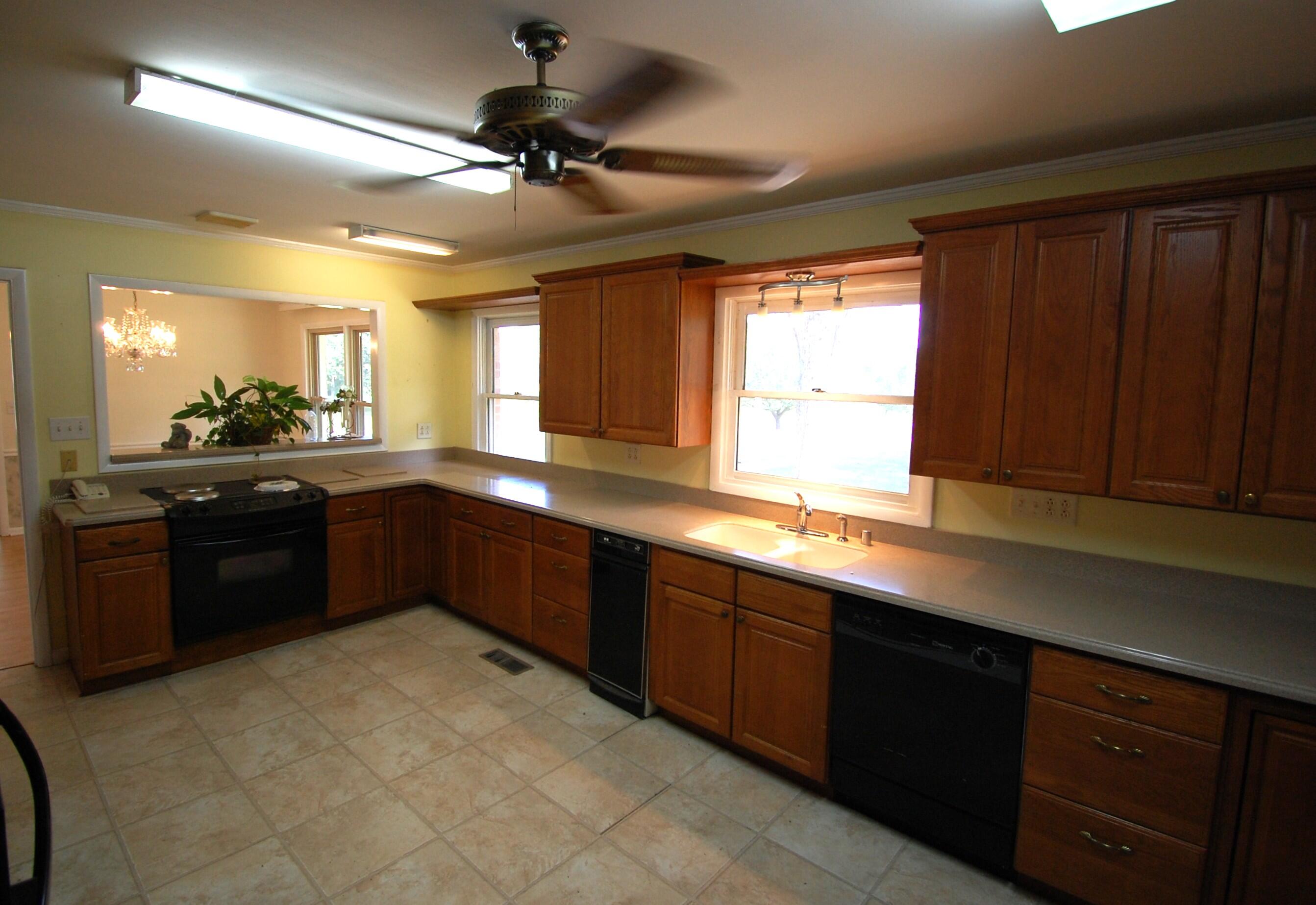150 Maple Court Property Photo 10