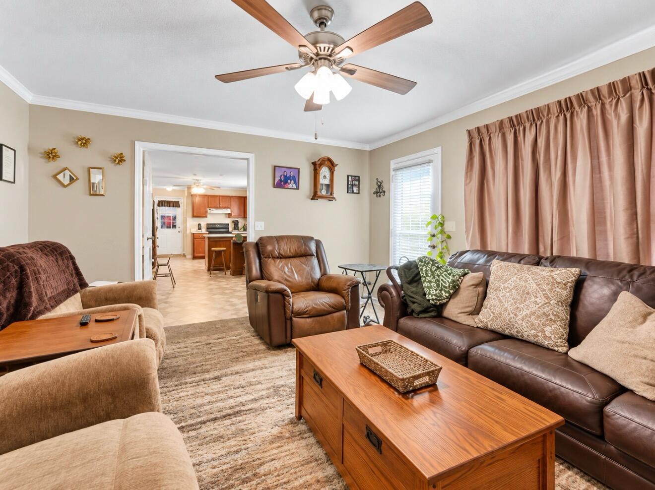 1512 Oak Ridge Court Property Photo 7