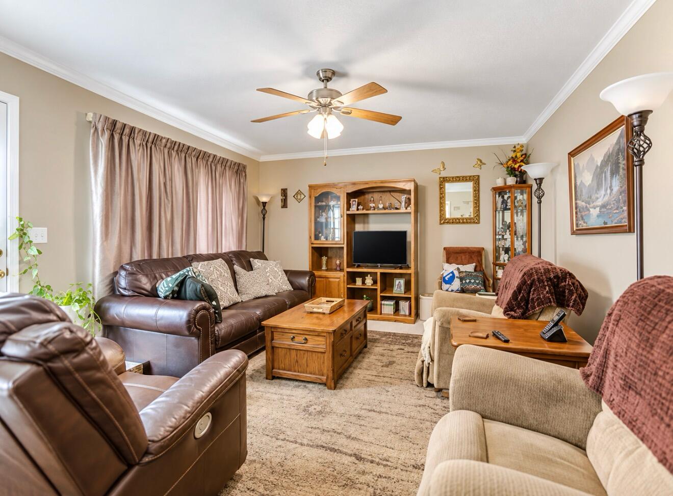 1512 Oak Ridge Court Property Photo 8
