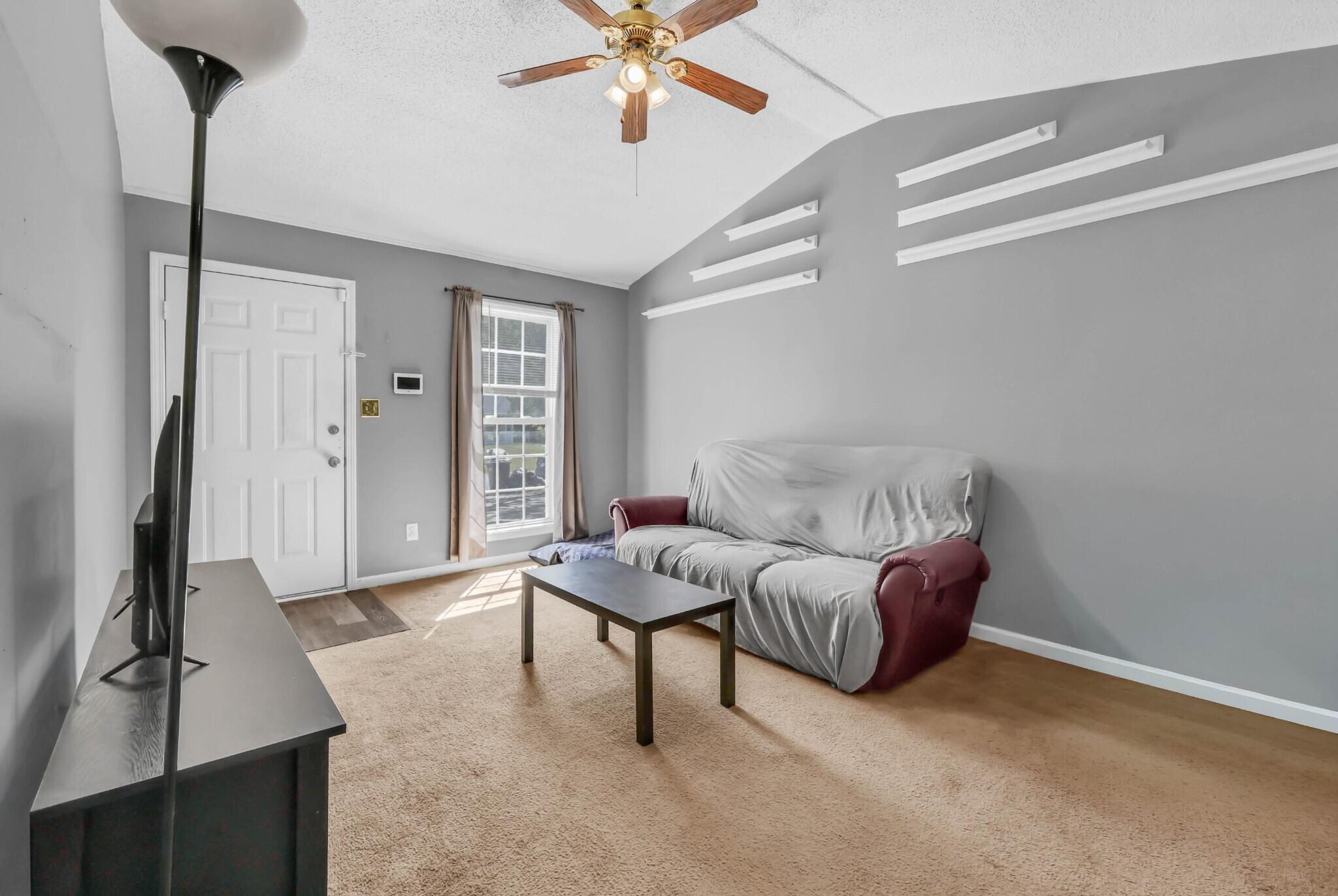 1036 Bush Avenue Property Photo 3