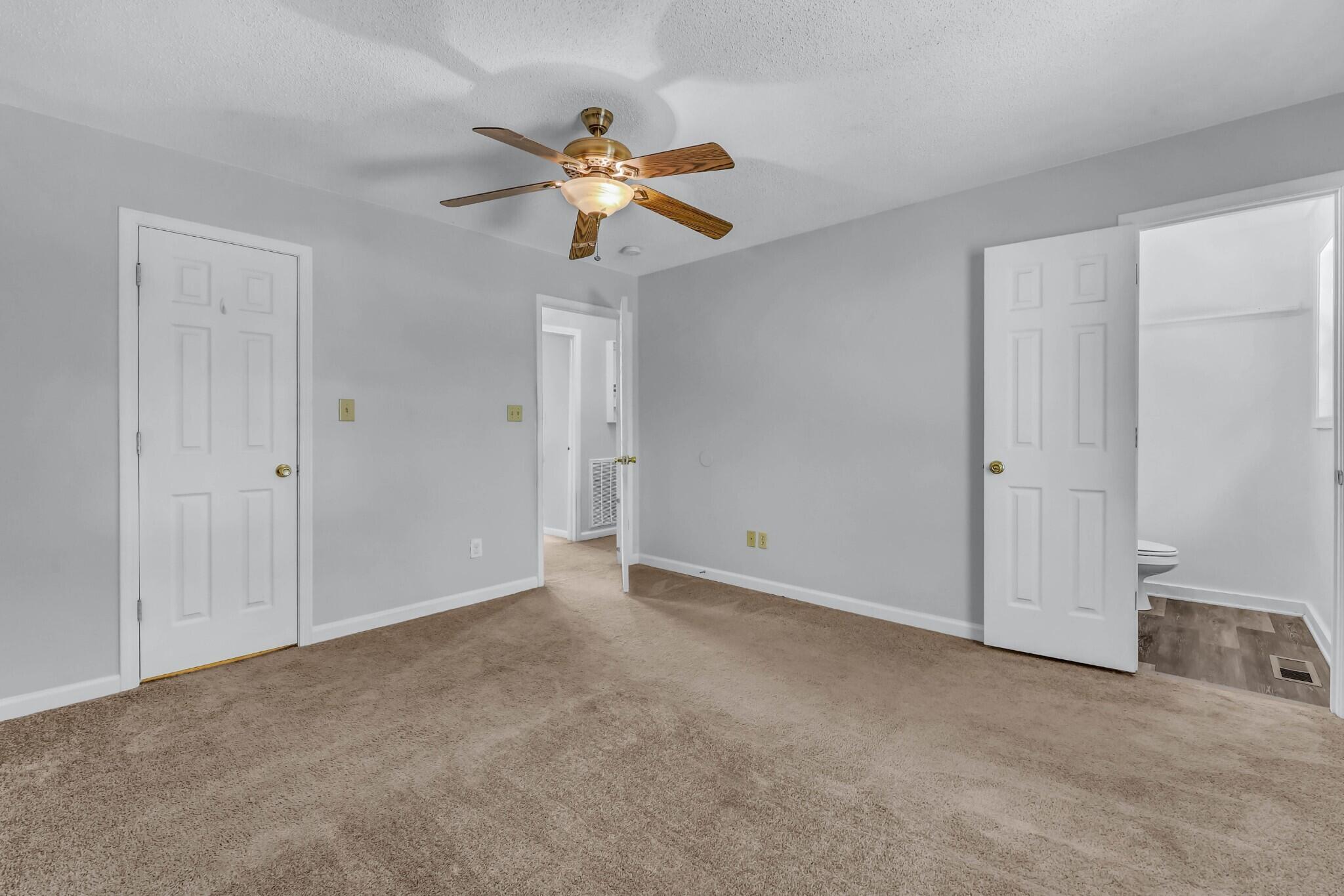 1036 Bush Avenue Property Photo 9