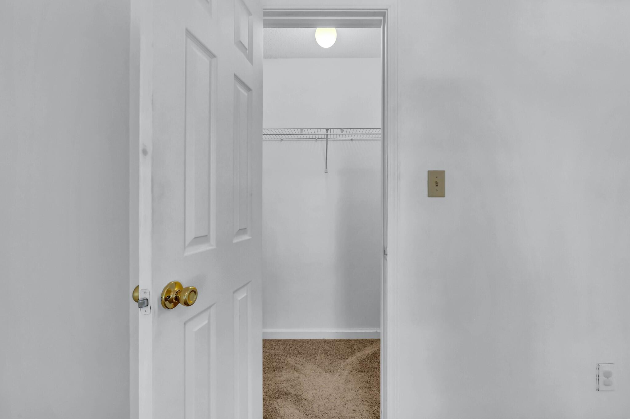 1036 Bush Avenue Property Photo 10