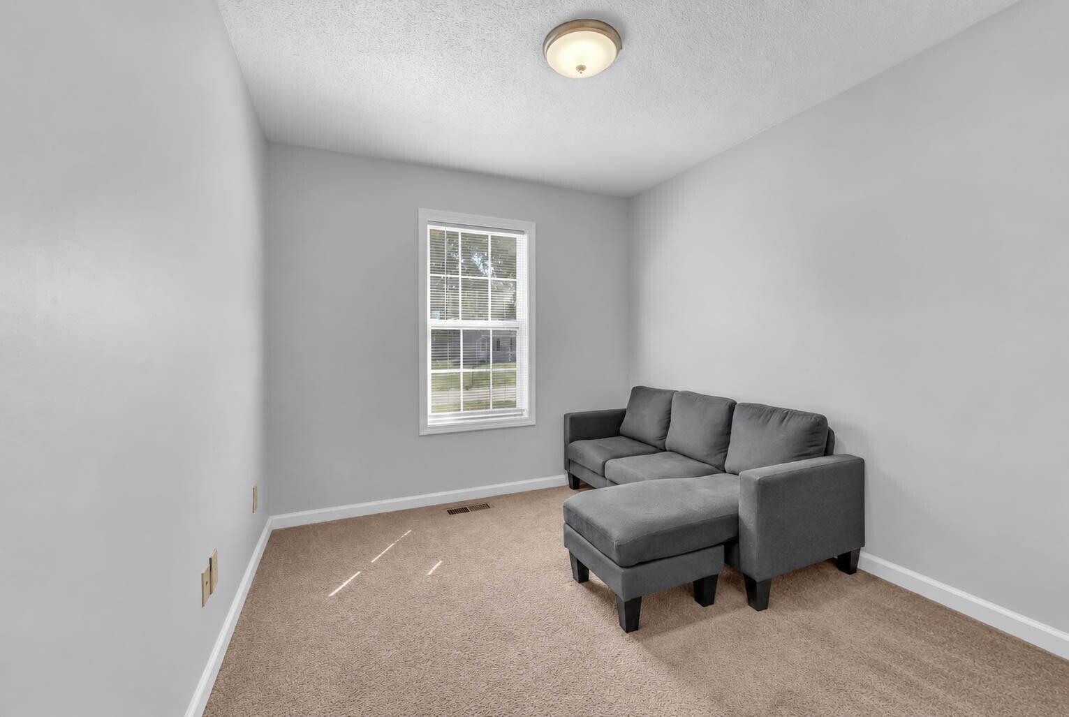 1036 Bush Avenue Property Photo 12
