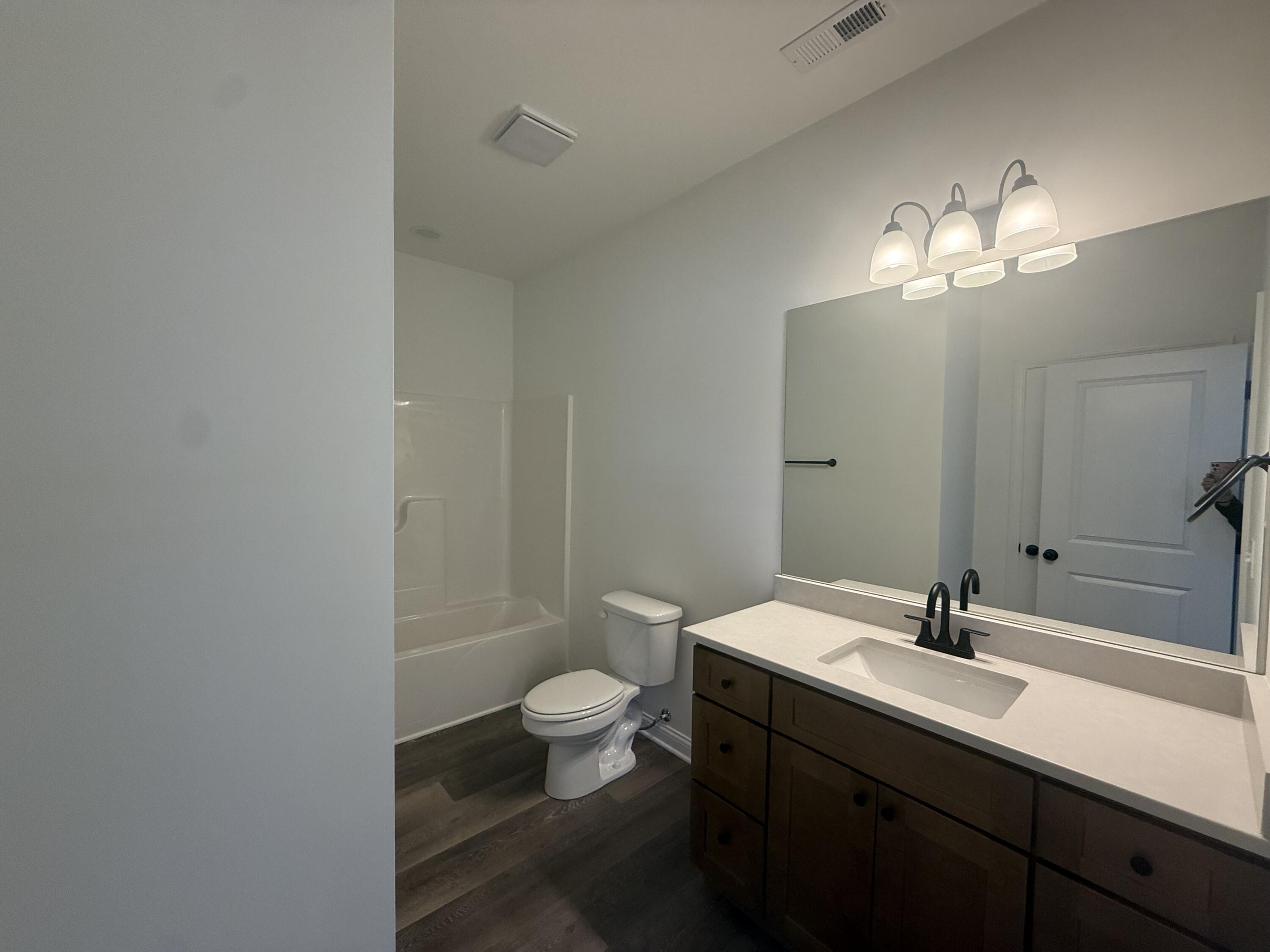 840 Ridgewood Drive 5 Property Photo 8