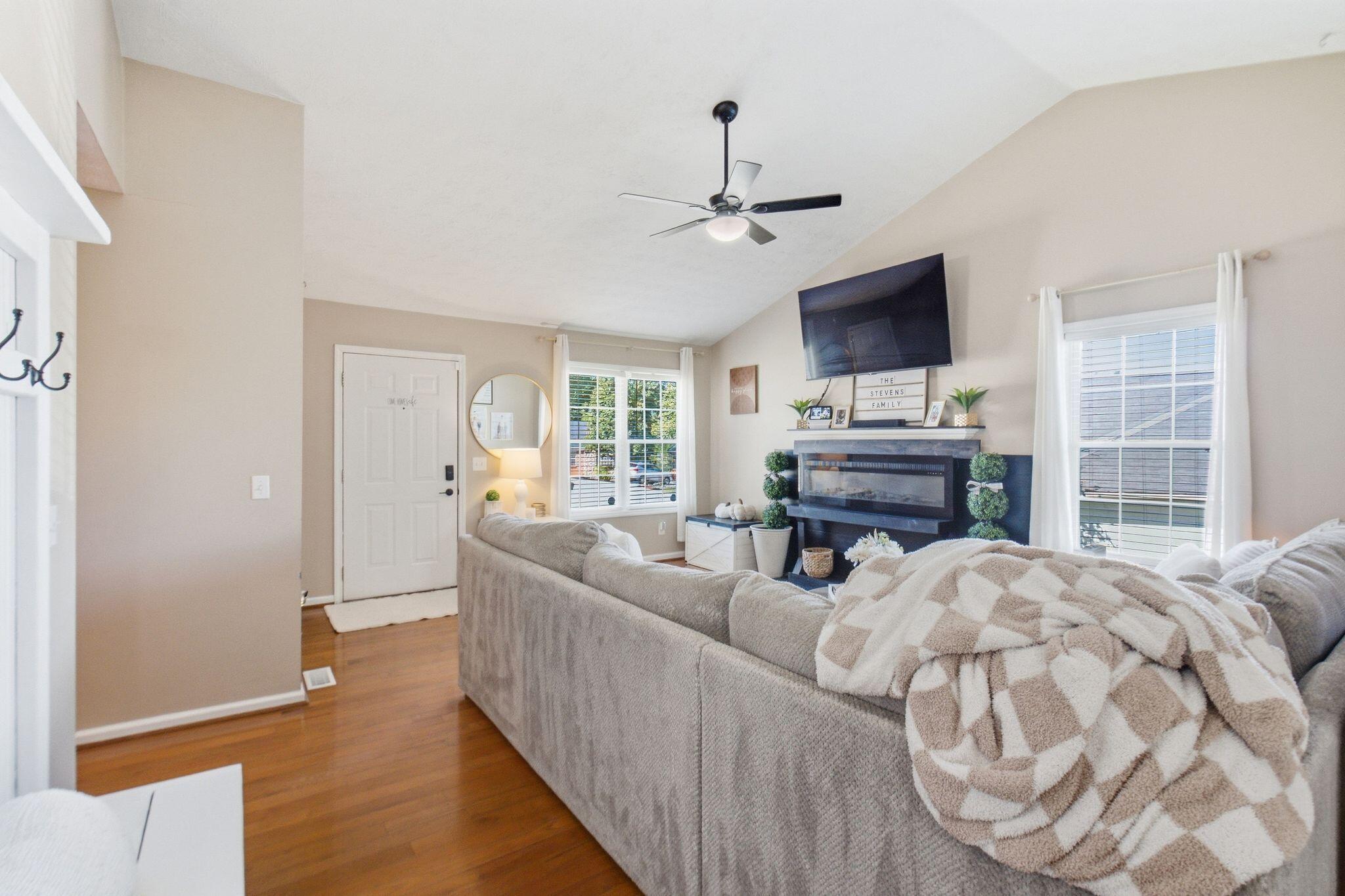 118 River Oak Drive Property Photo 8