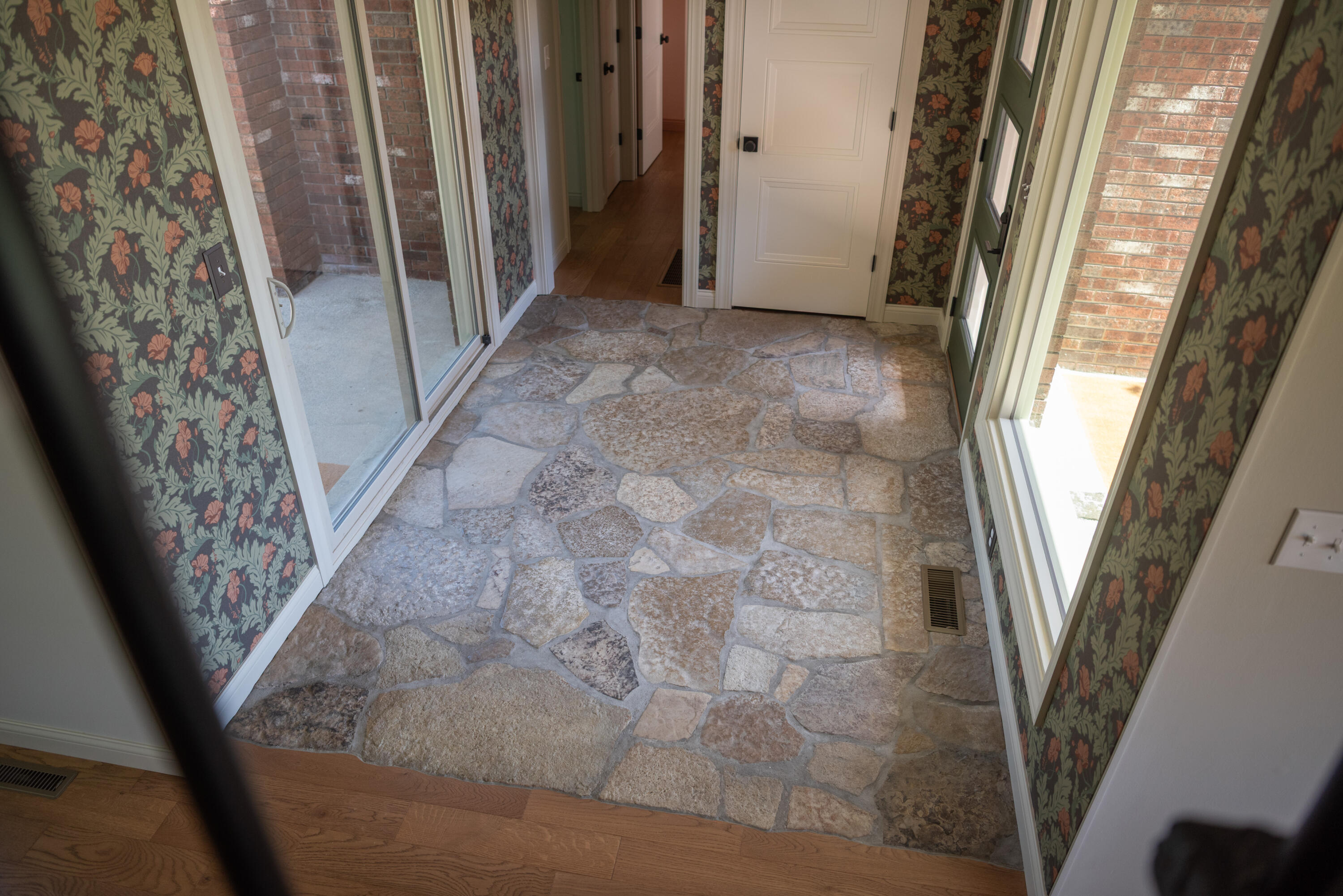 2479 Airport Road Property Photo 34