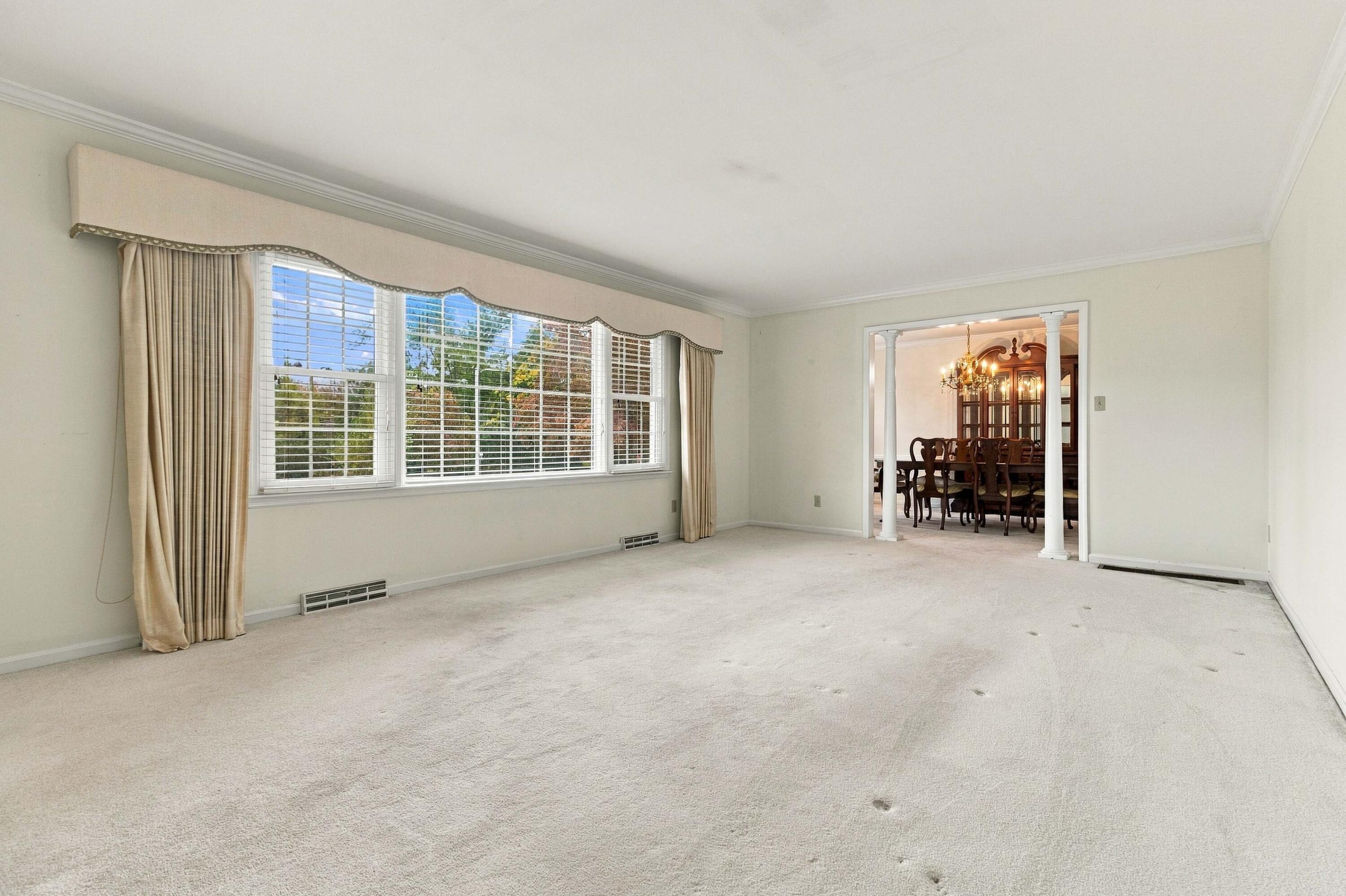 104 N Porter Drive Property Photo 7