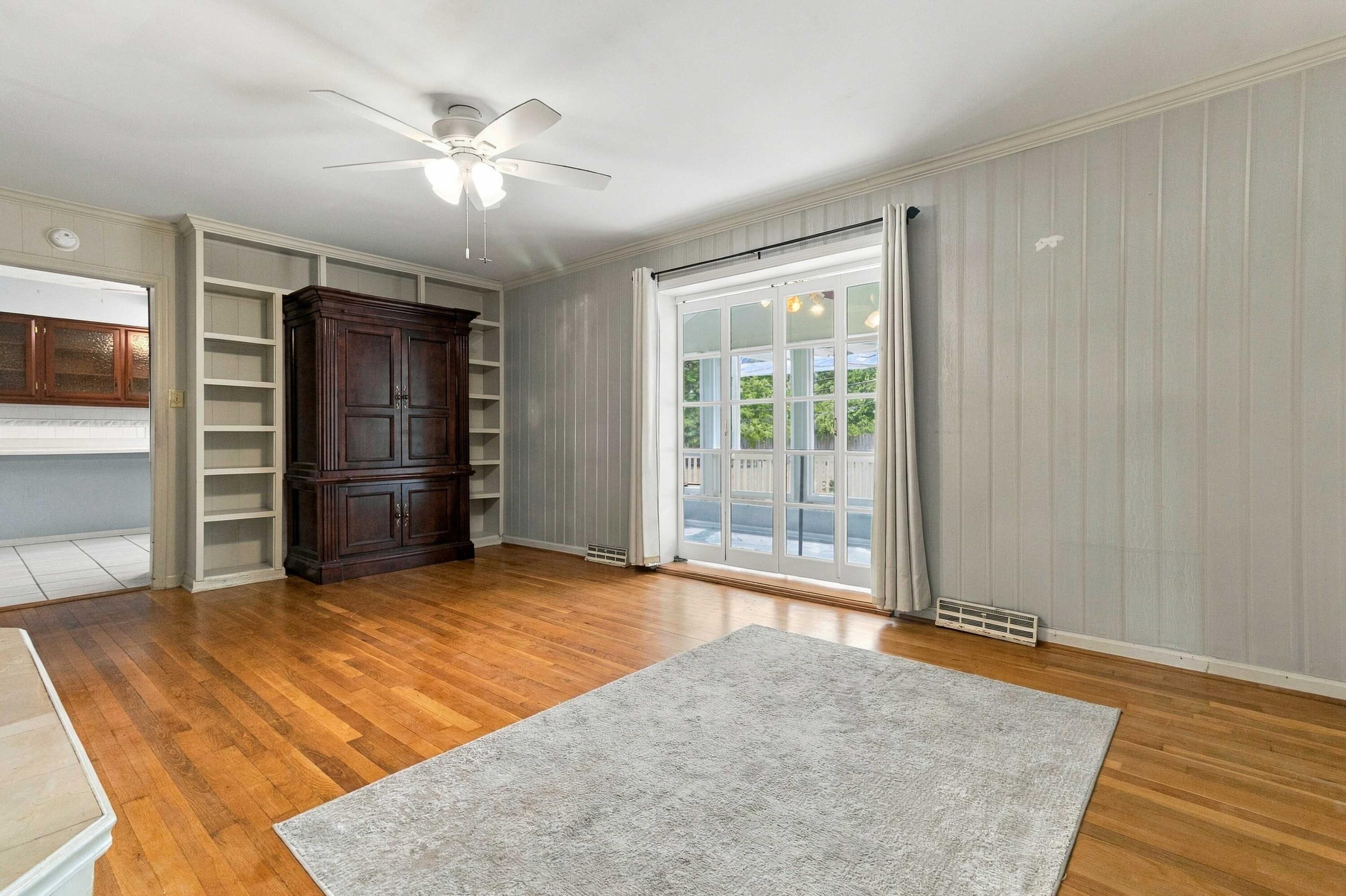 104 N Porter Drive Property Photo 11