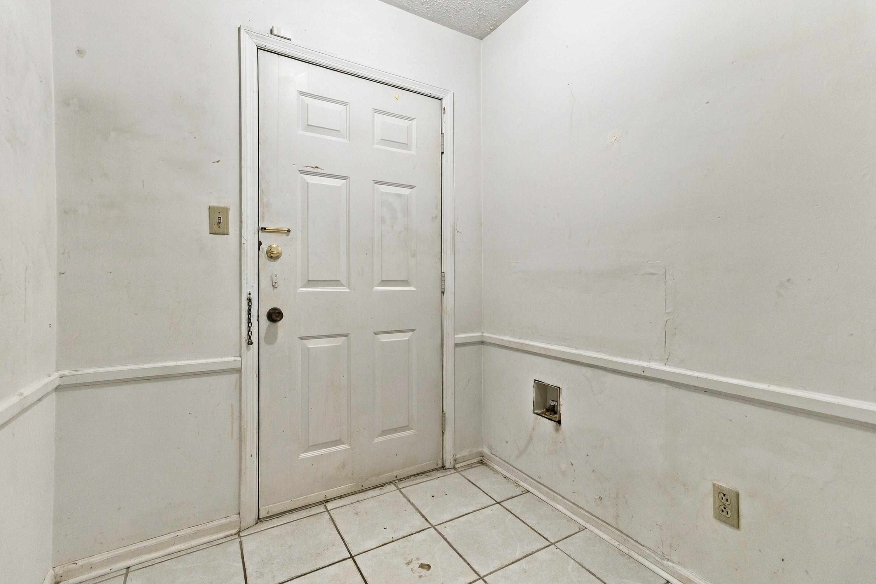 104 N Porter Drive Property Photo 16