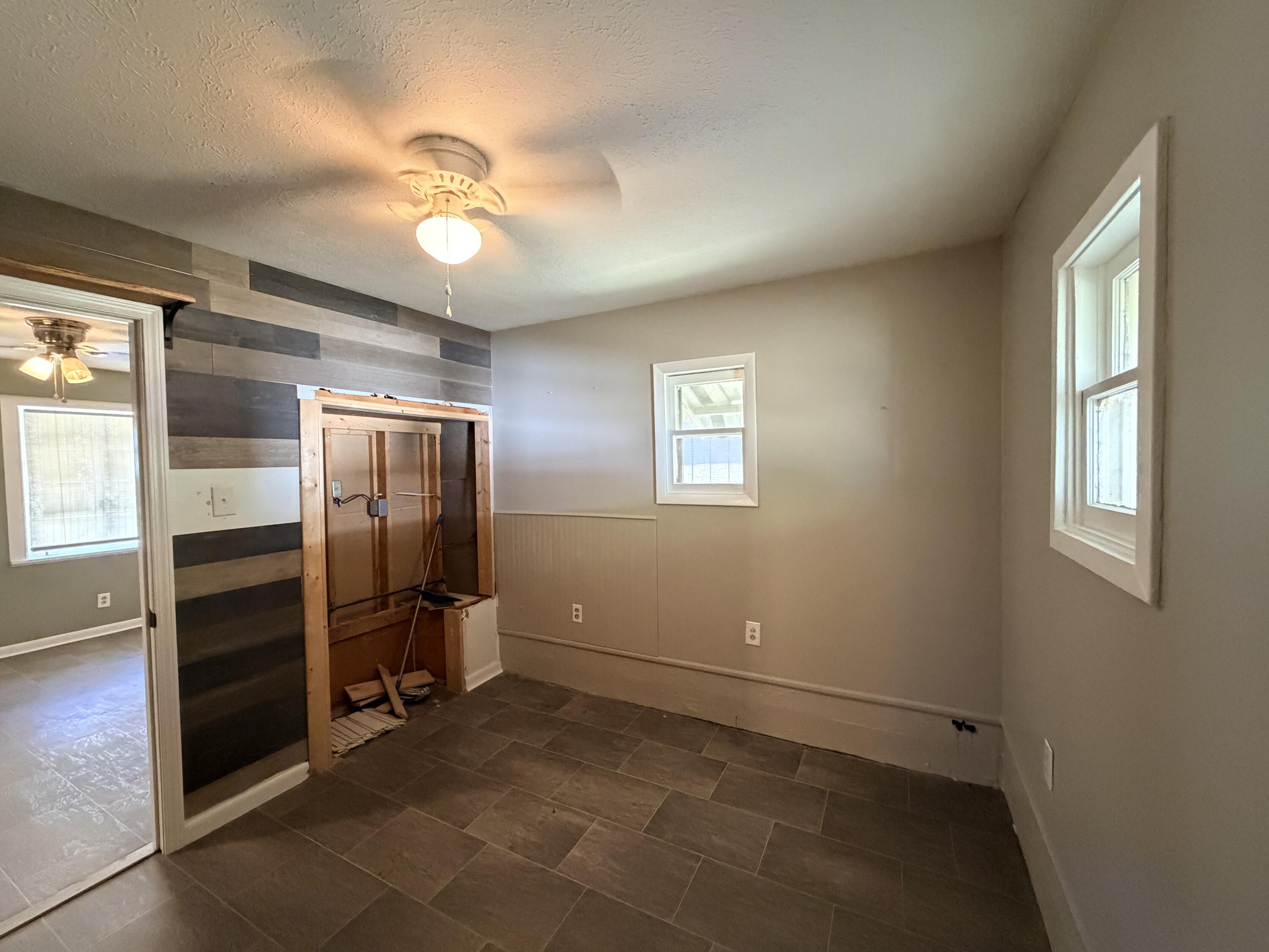2925 Adams Street Property Photo 2