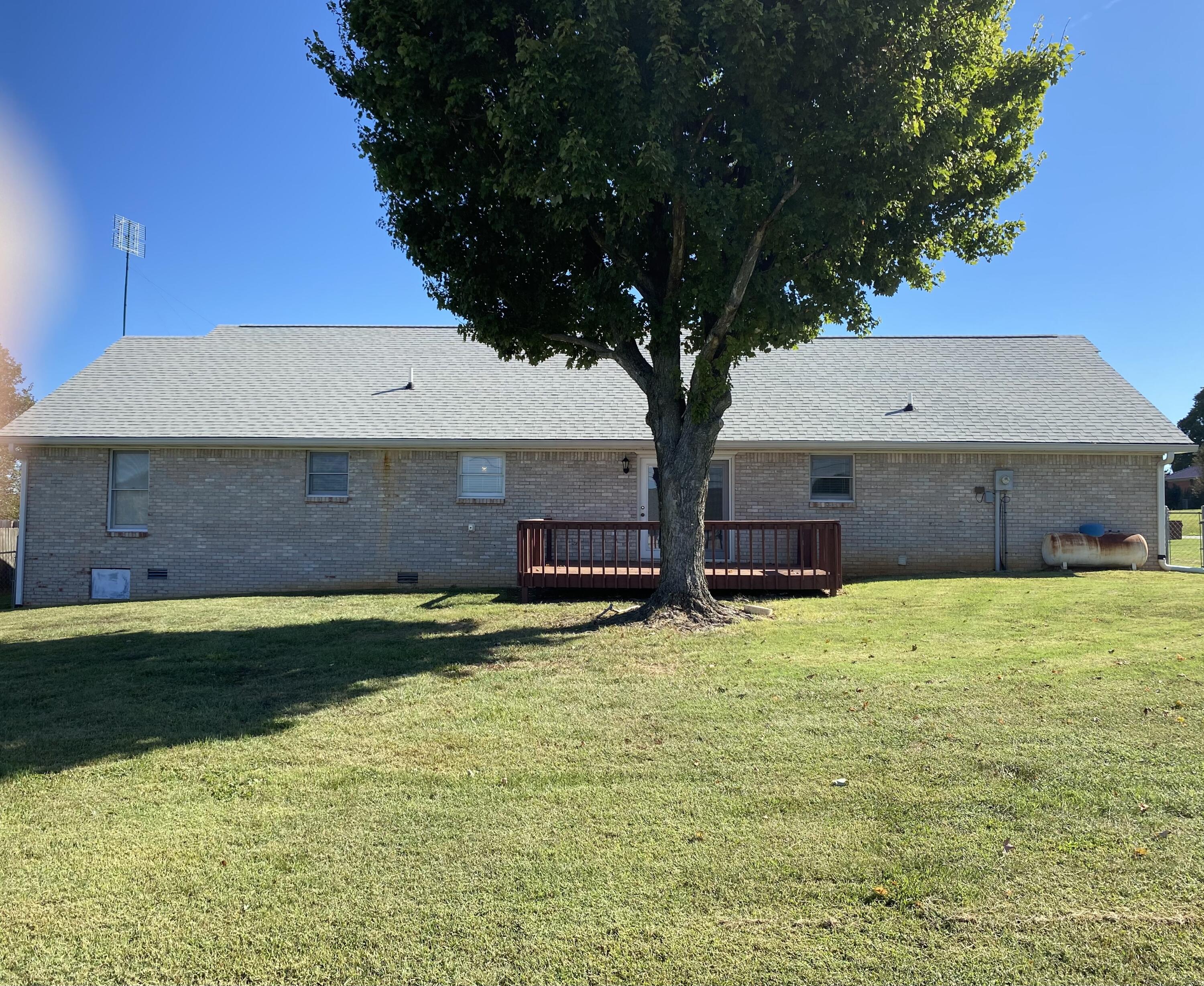 125 Holly Hill Drive Property Photo 4