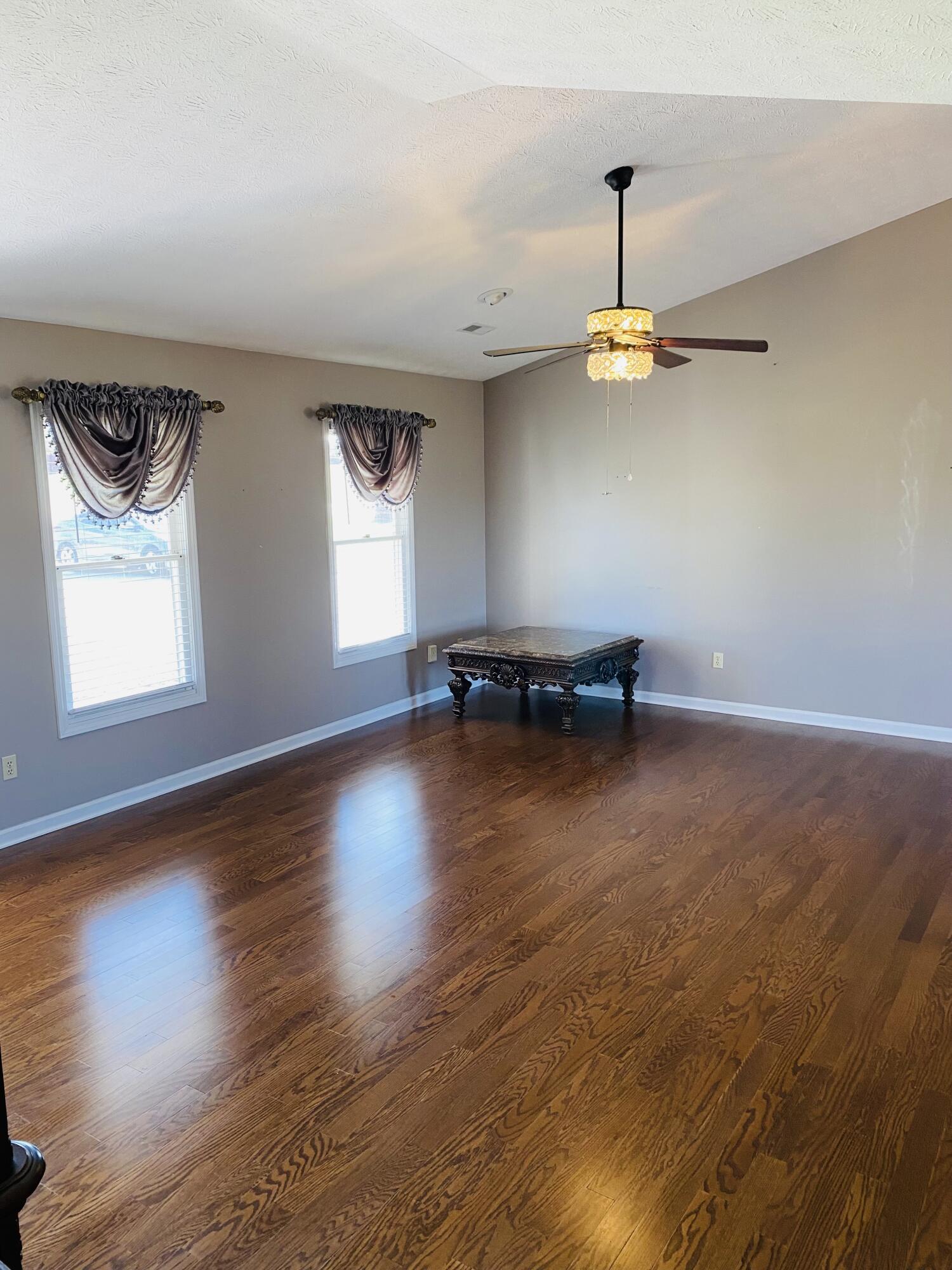 125 Holly Hill Drive Property Photo 6