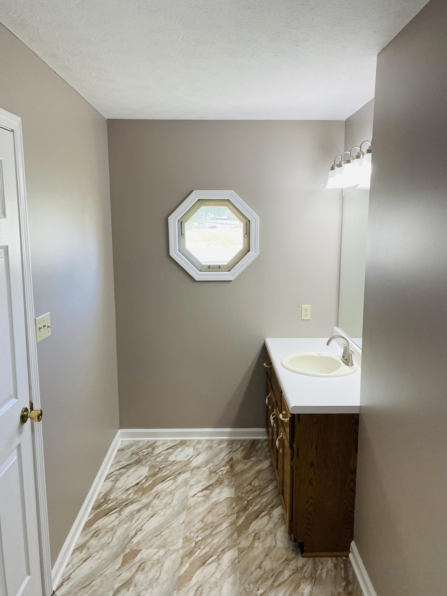 125 Holly Hill Drive Property Photo 12