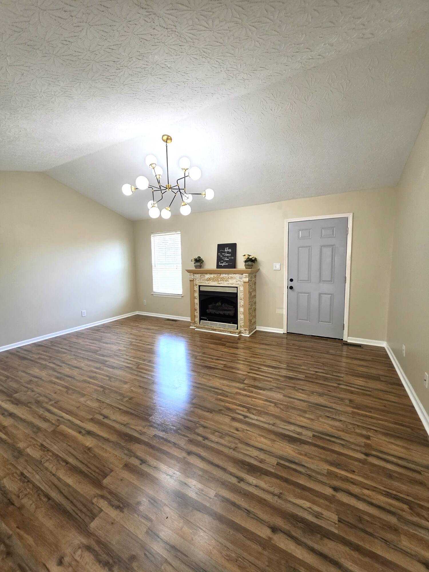 210 Secretariat Street Property Photo 5
