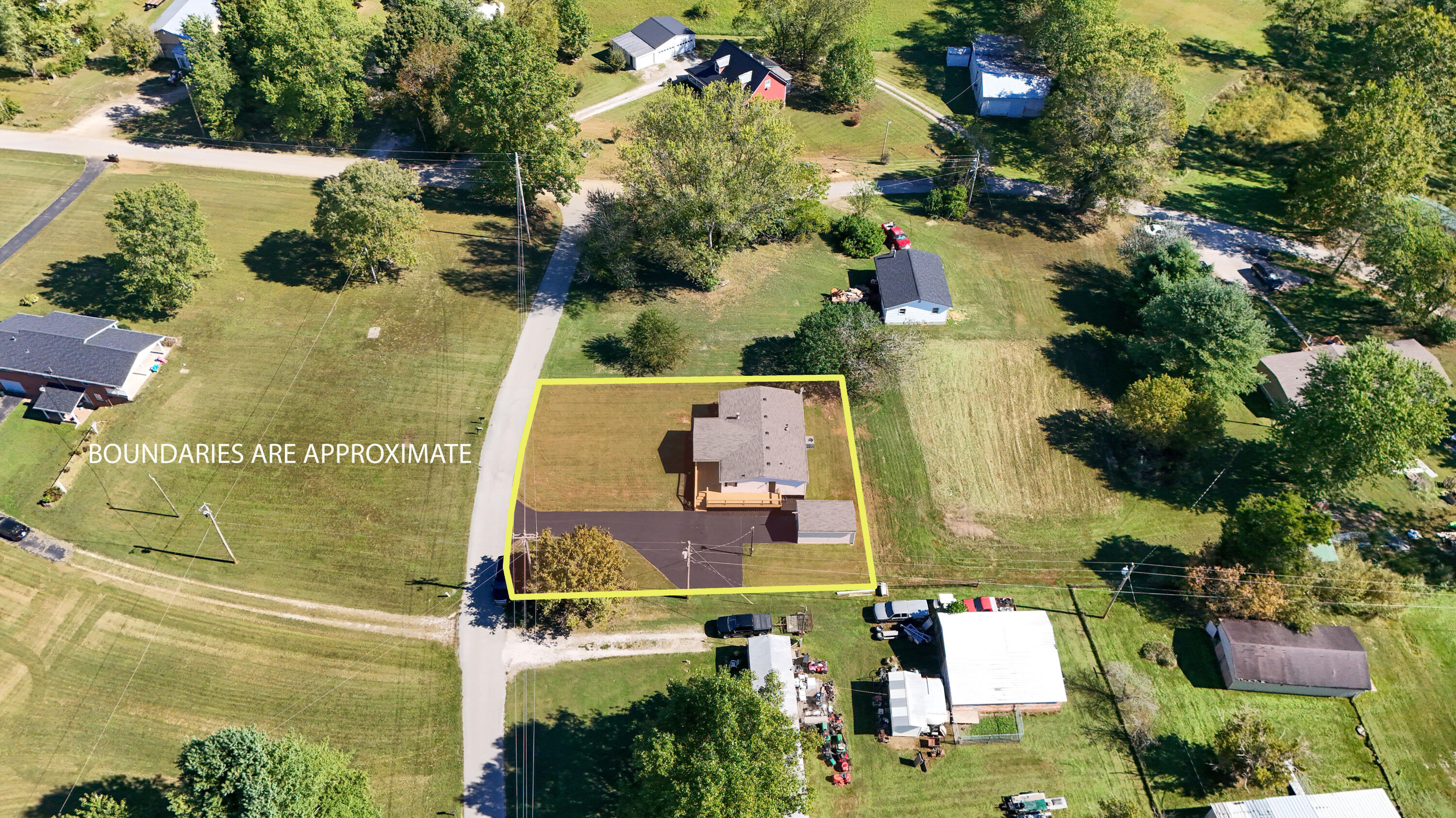10 Spencer Lane Property Photo 4