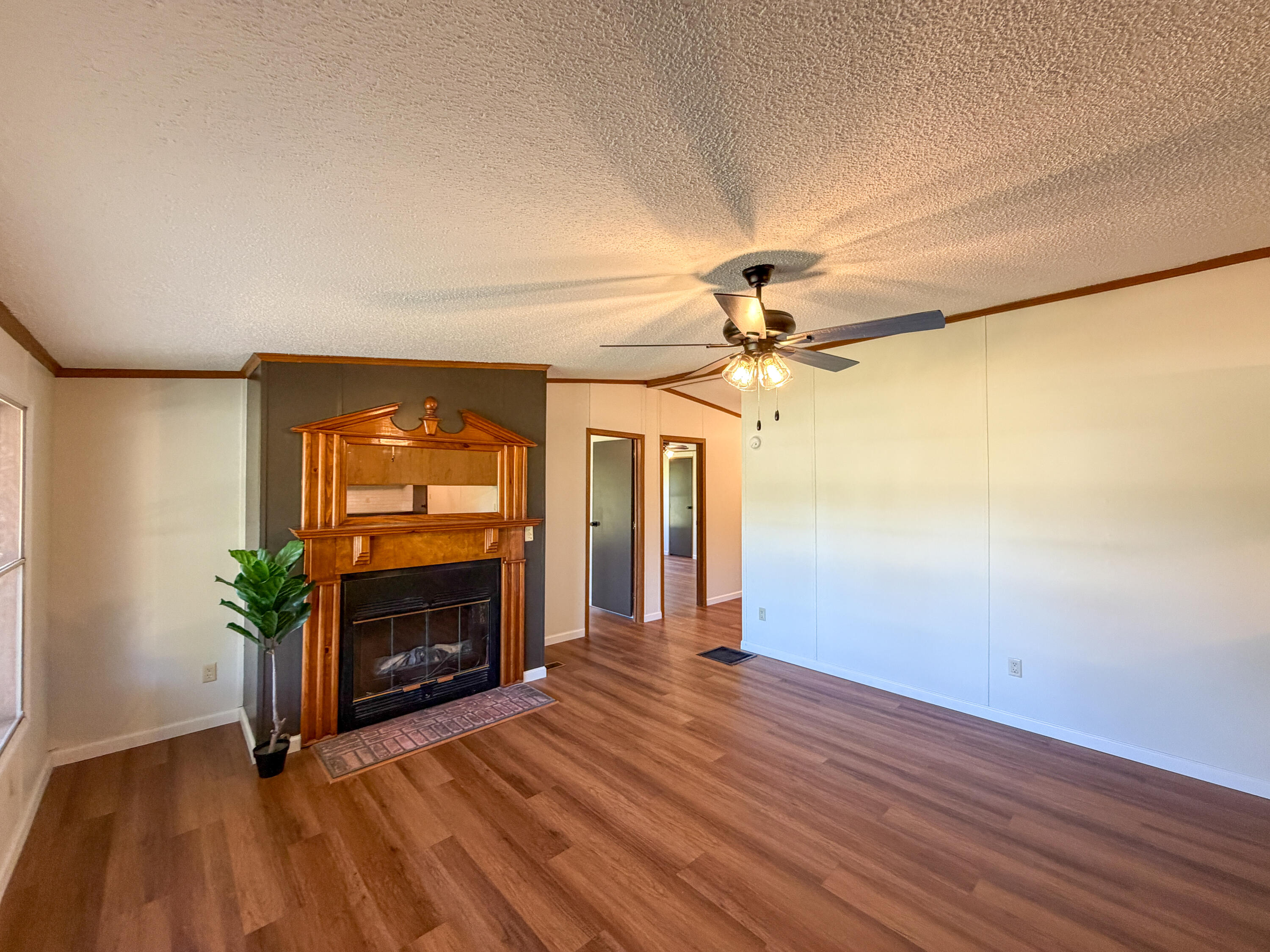 10 Spencer Lane Property Photo 6