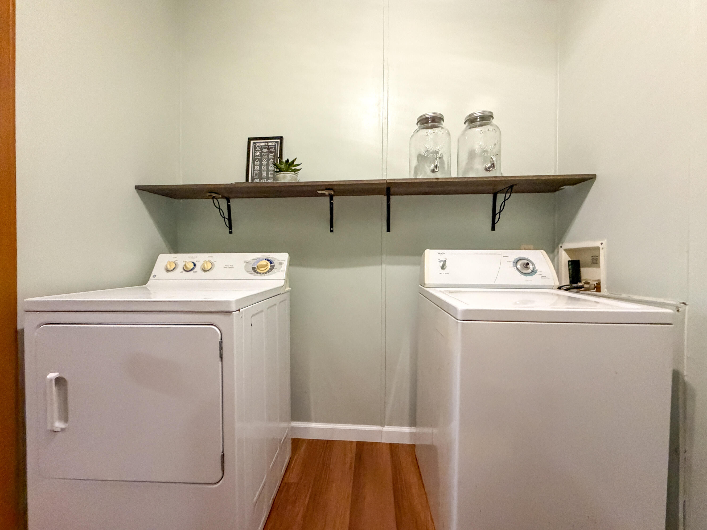 10 Spencer Lane Property Photo 11