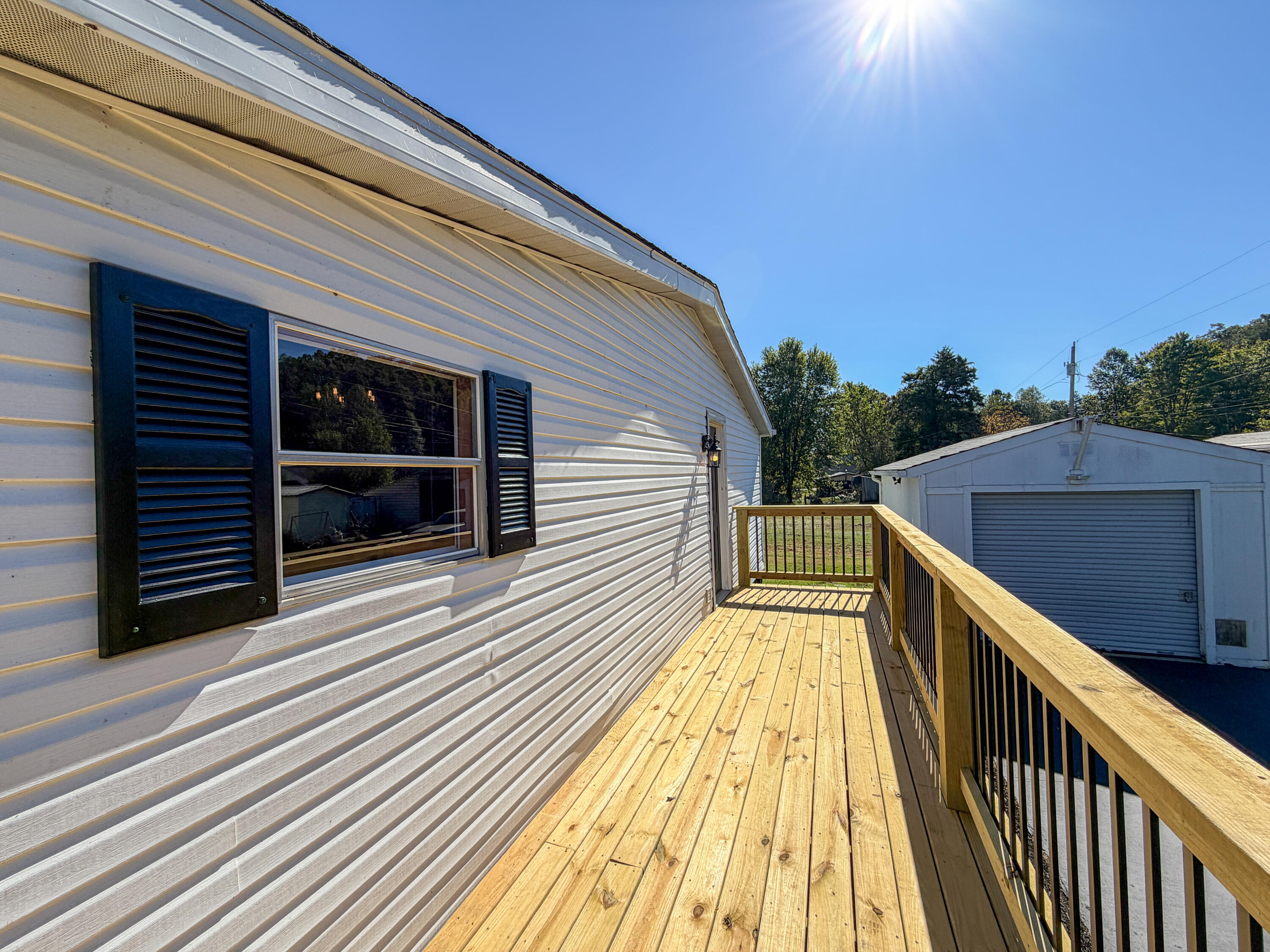 10 Spencer Lane Property Photo 16