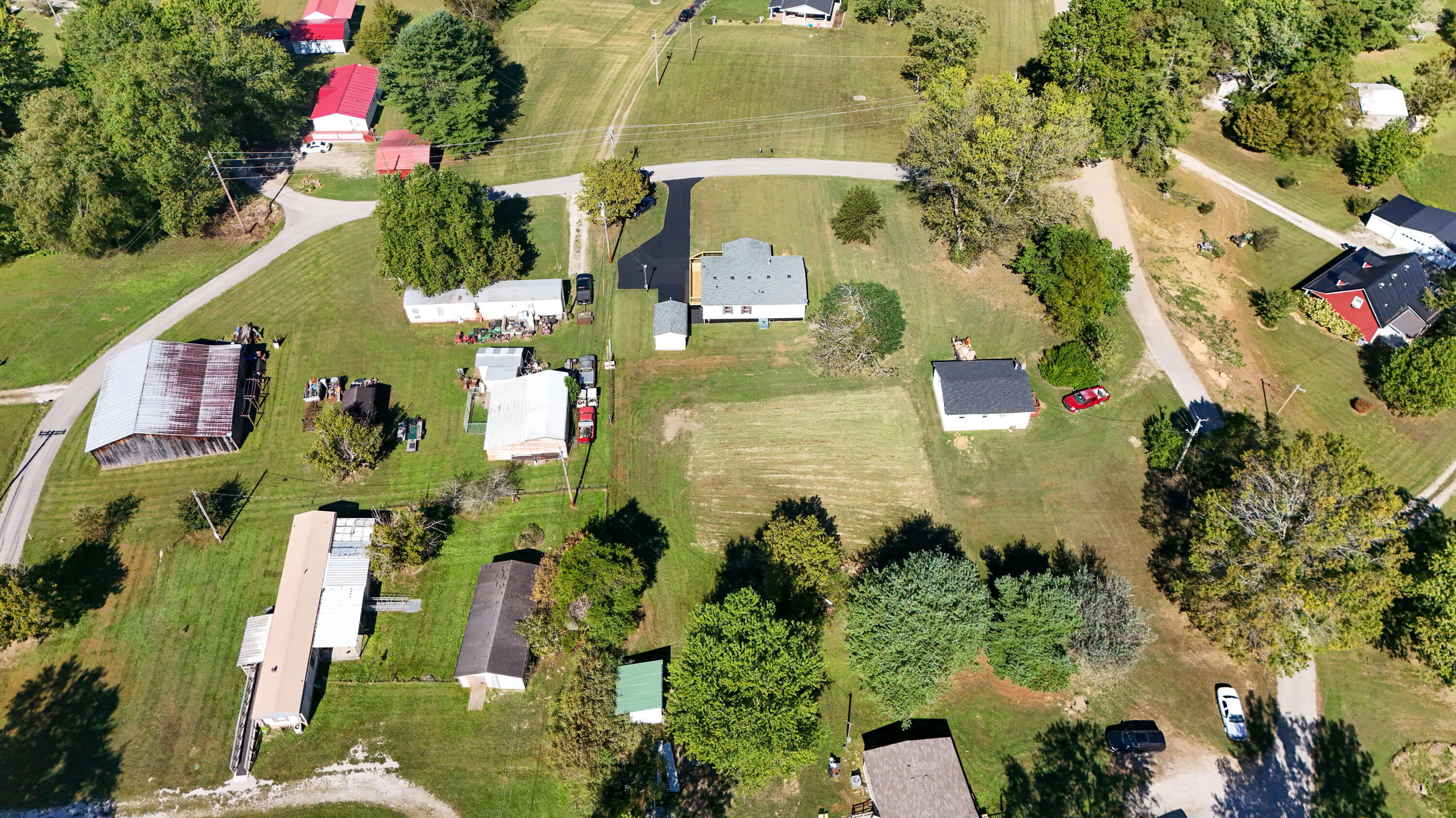 10 Spencer Lane Property Photo 18