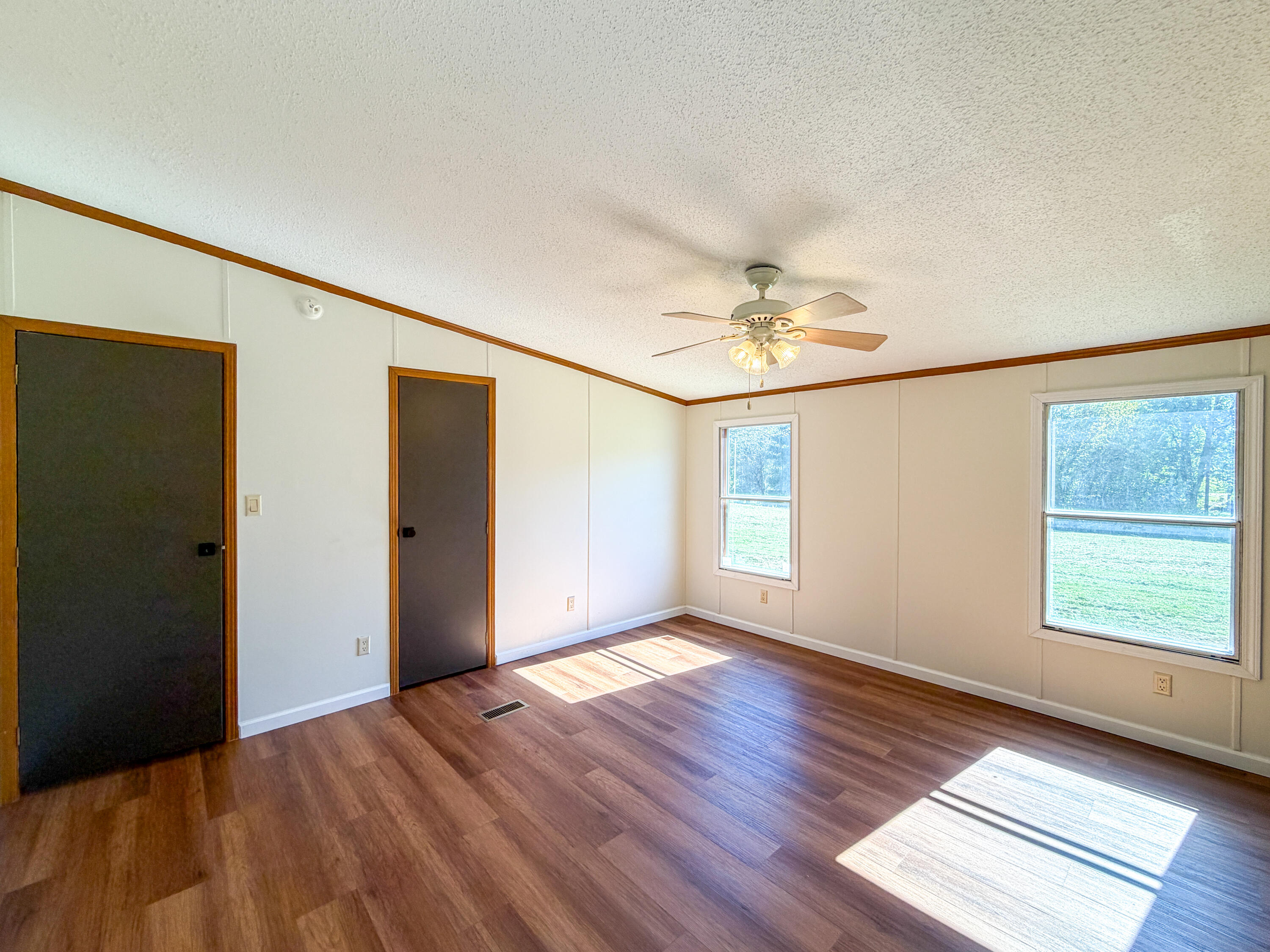 10 Spencer Lane Property Photo 24