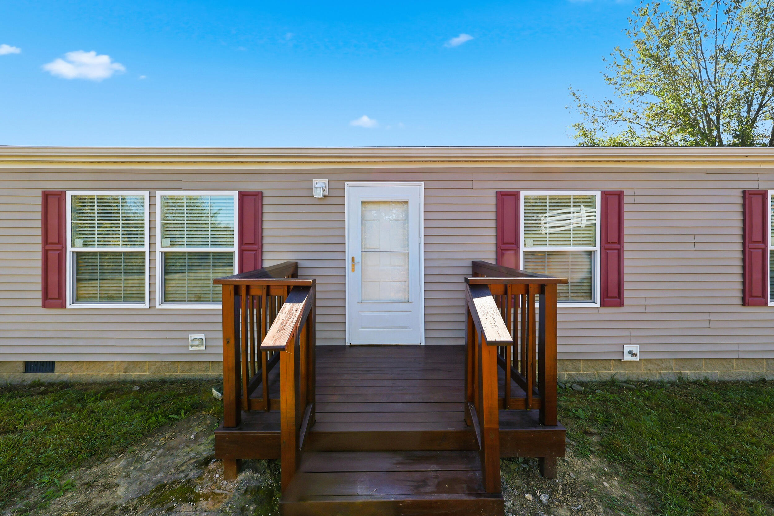 501 Whitlock Road Property Photo 2