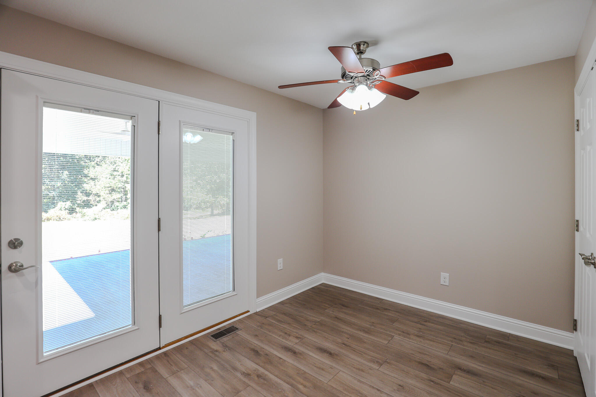 875 Mayfield Metropolis Road Property Photo 15