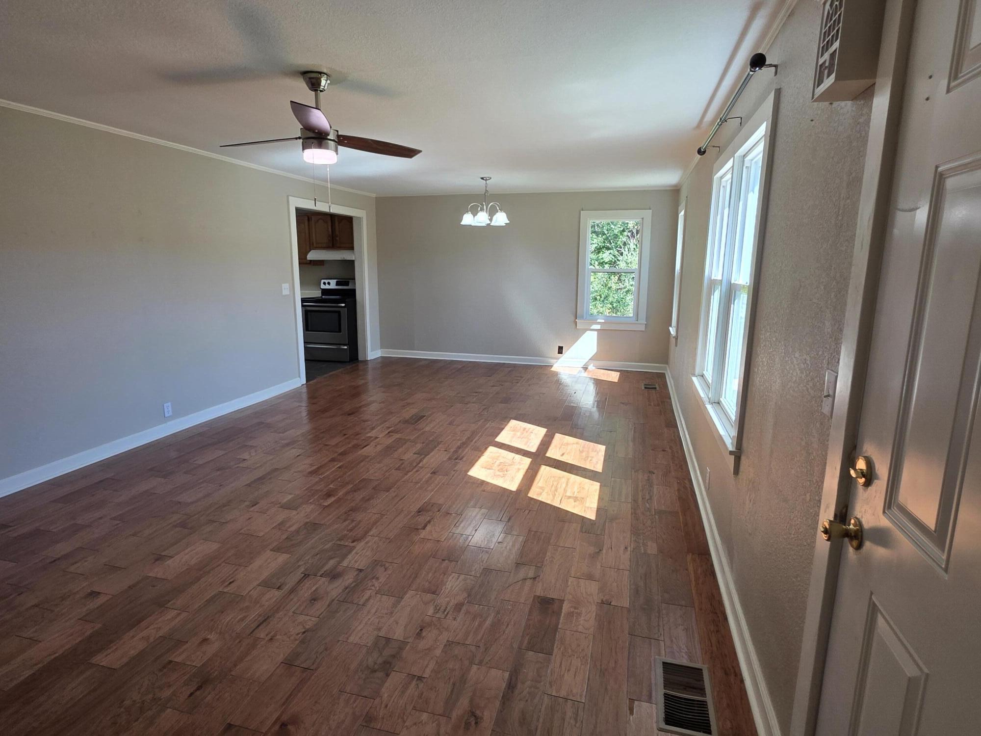 1306 Story Avenue Property Photo 6