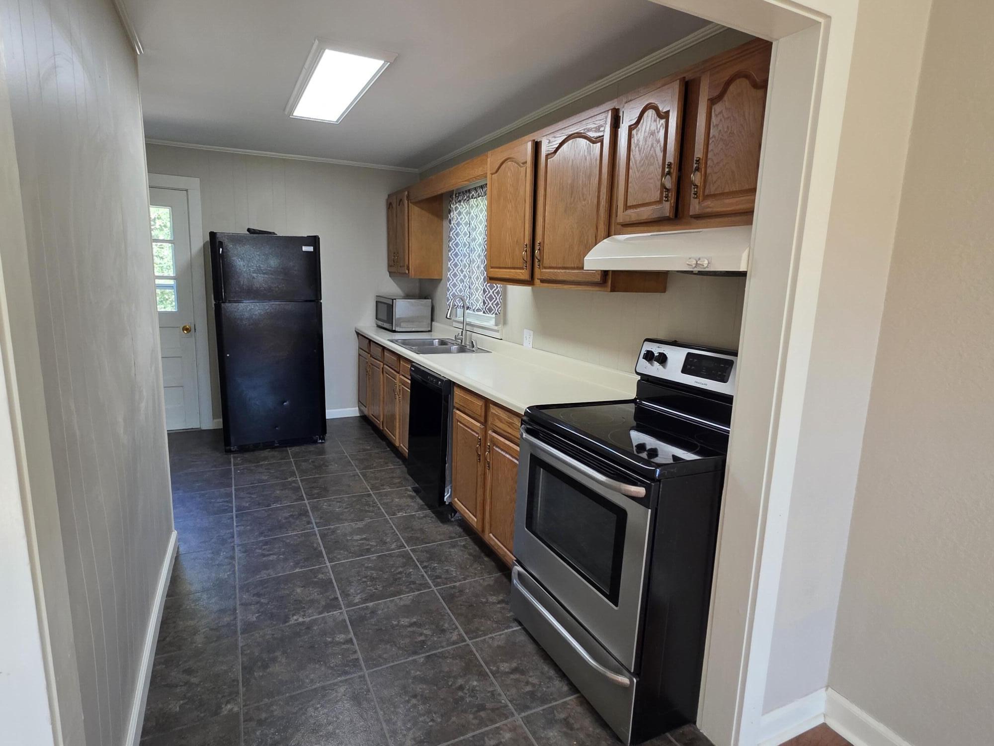 1306 Story Avenue Property Photo 9