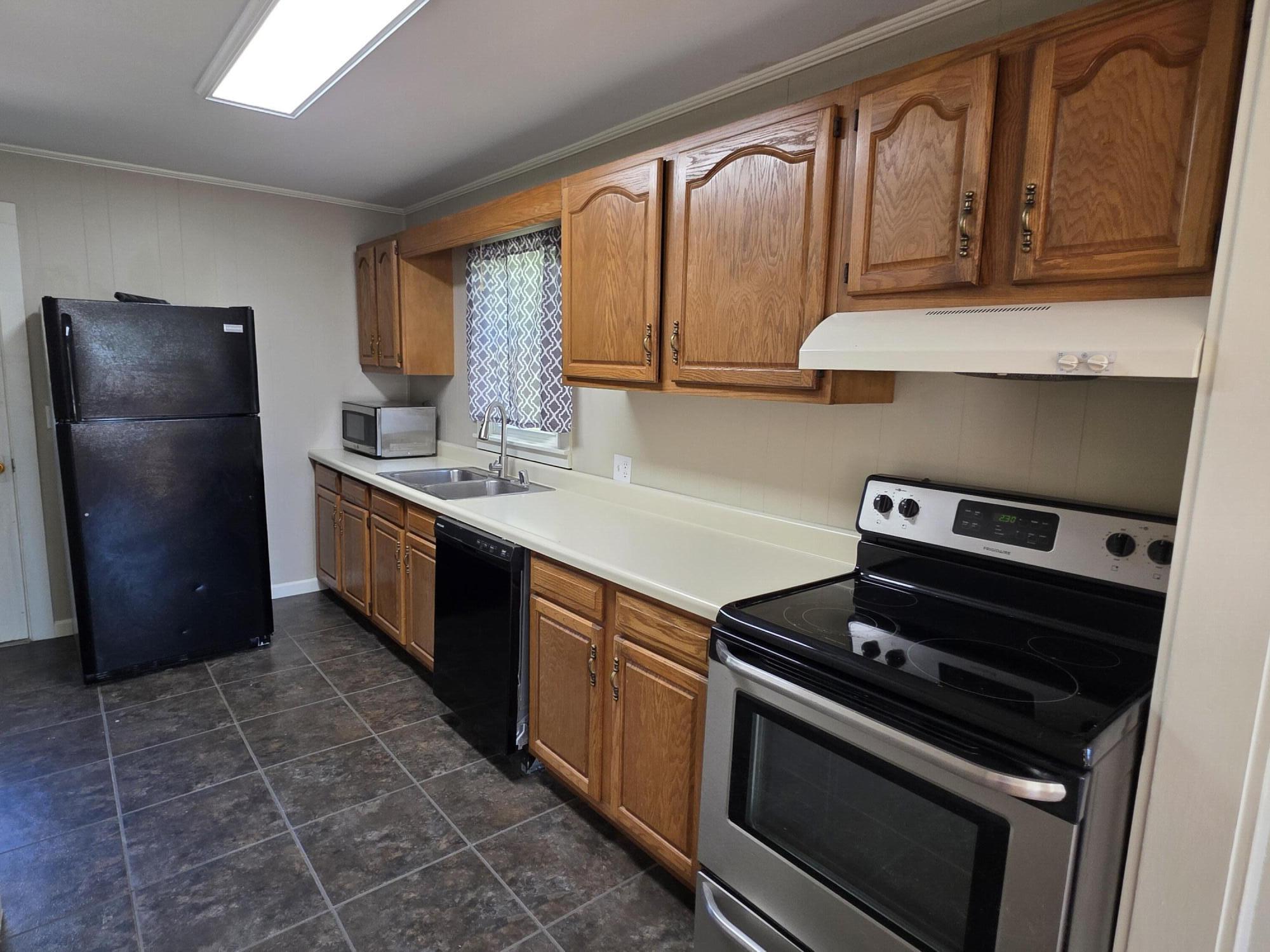 1306 Story Avenue Property Photo 10