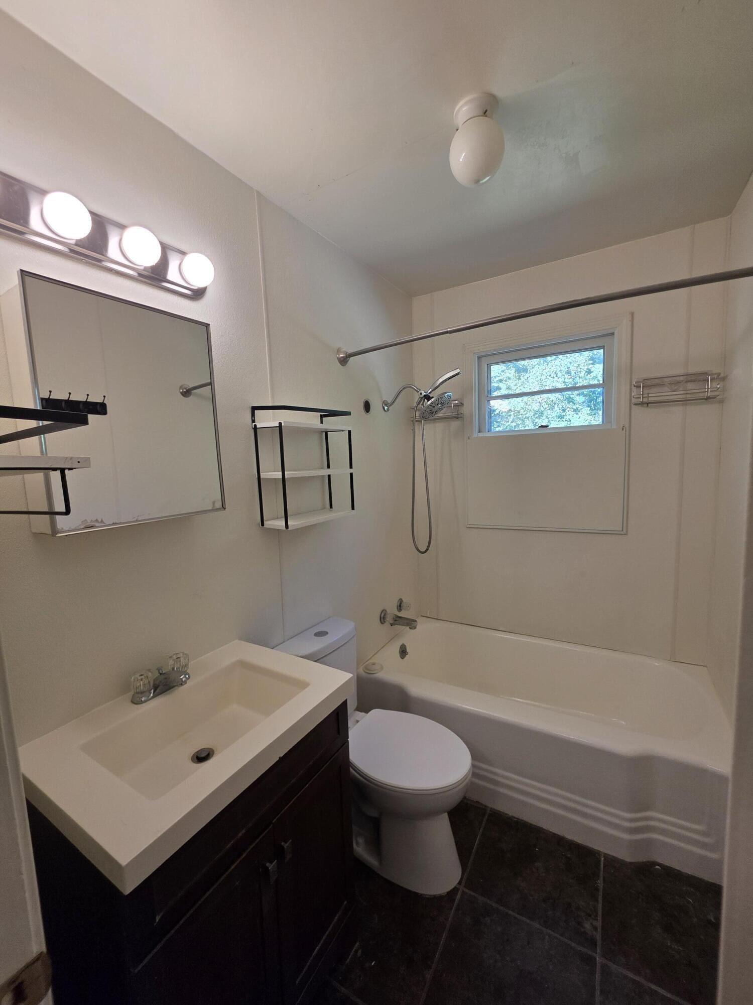 1306 Story Avenue Property Photo 21