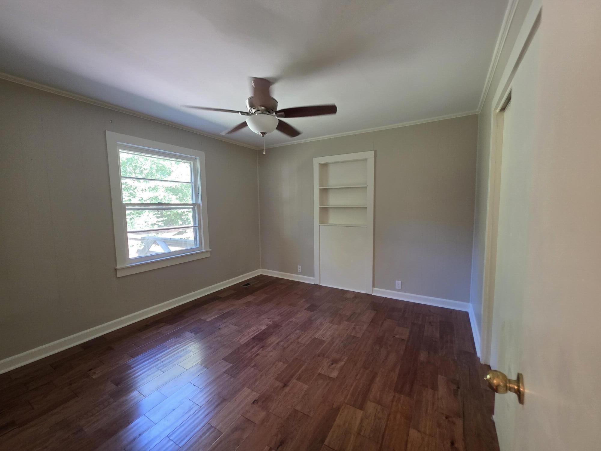 1306 Story Avenue Property Photo 23
