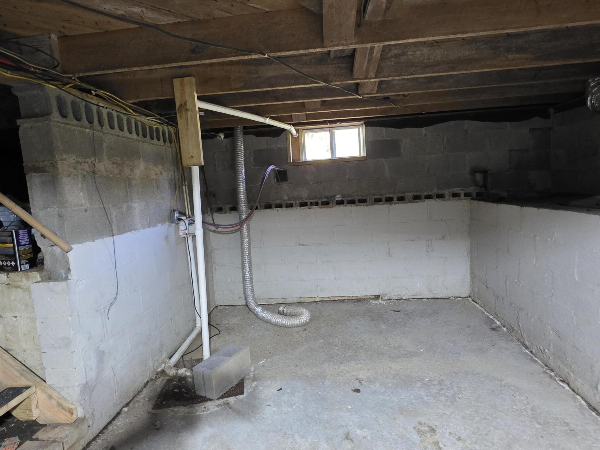 1306 Story Avenue Property Photo 28