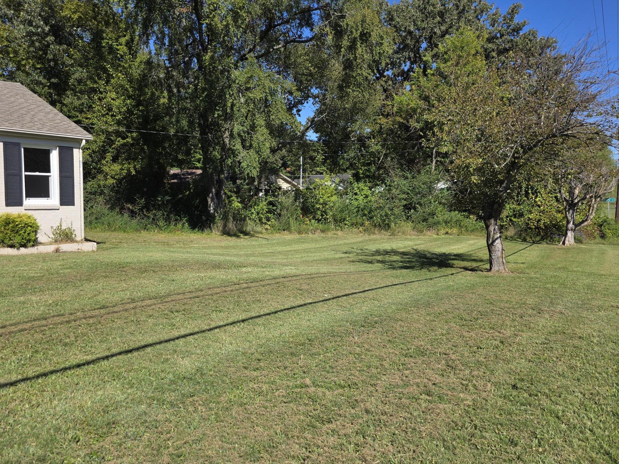 1306 Story Avenue Property Photo 34