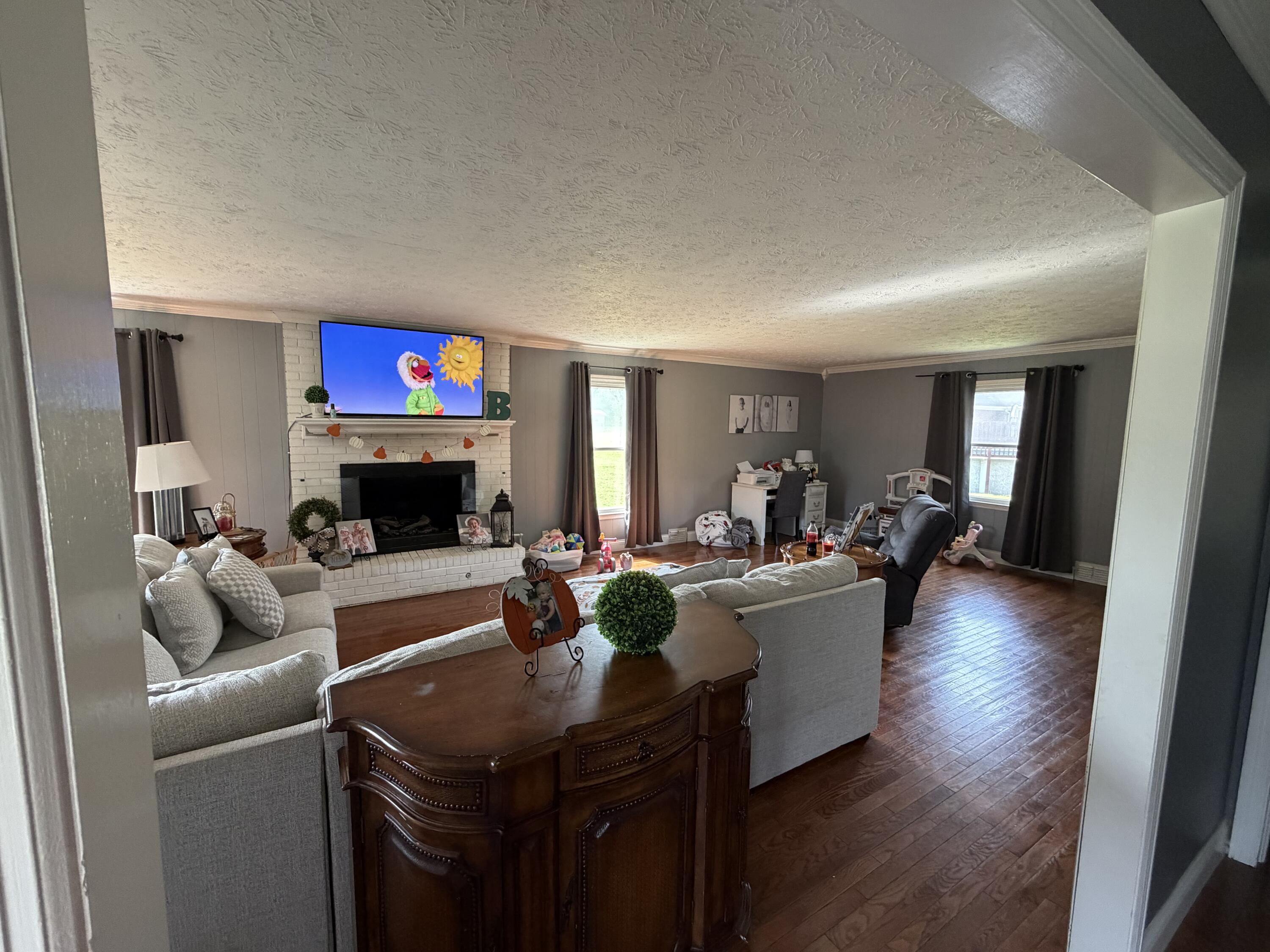 357 Catron Avenue Property Photo 8