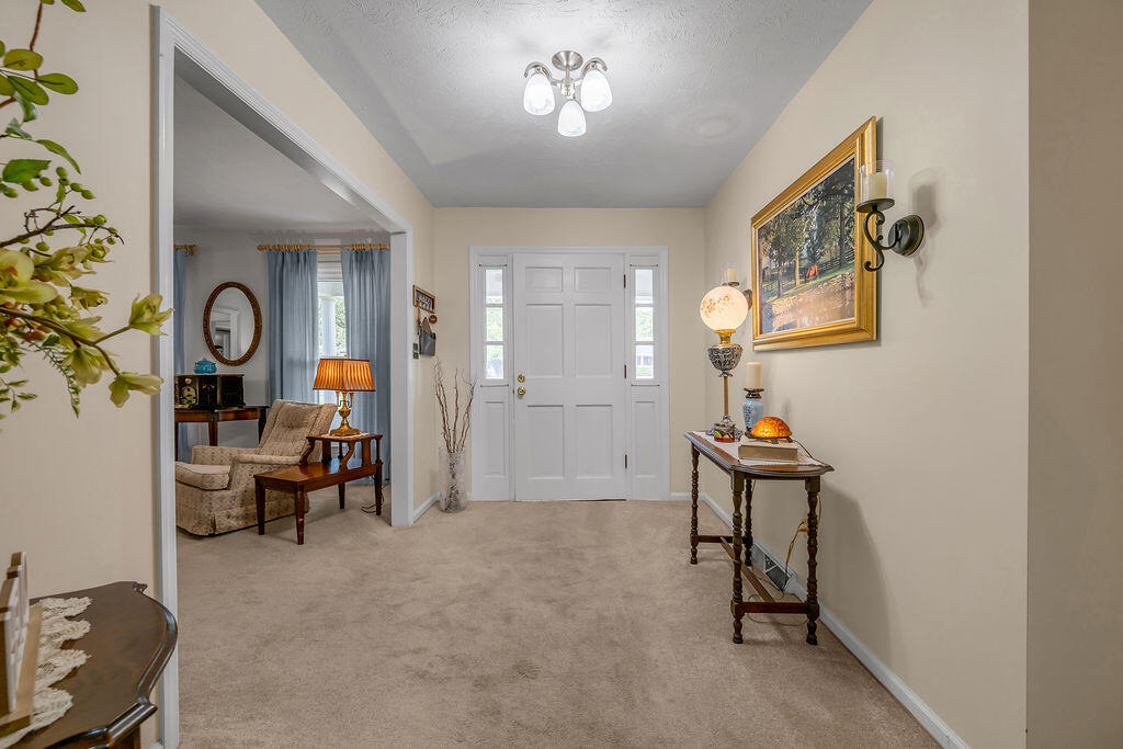 3336 Carriage Lane Property Photo 6