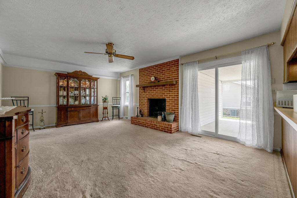 3336 Carriage Lane Property Photo 17