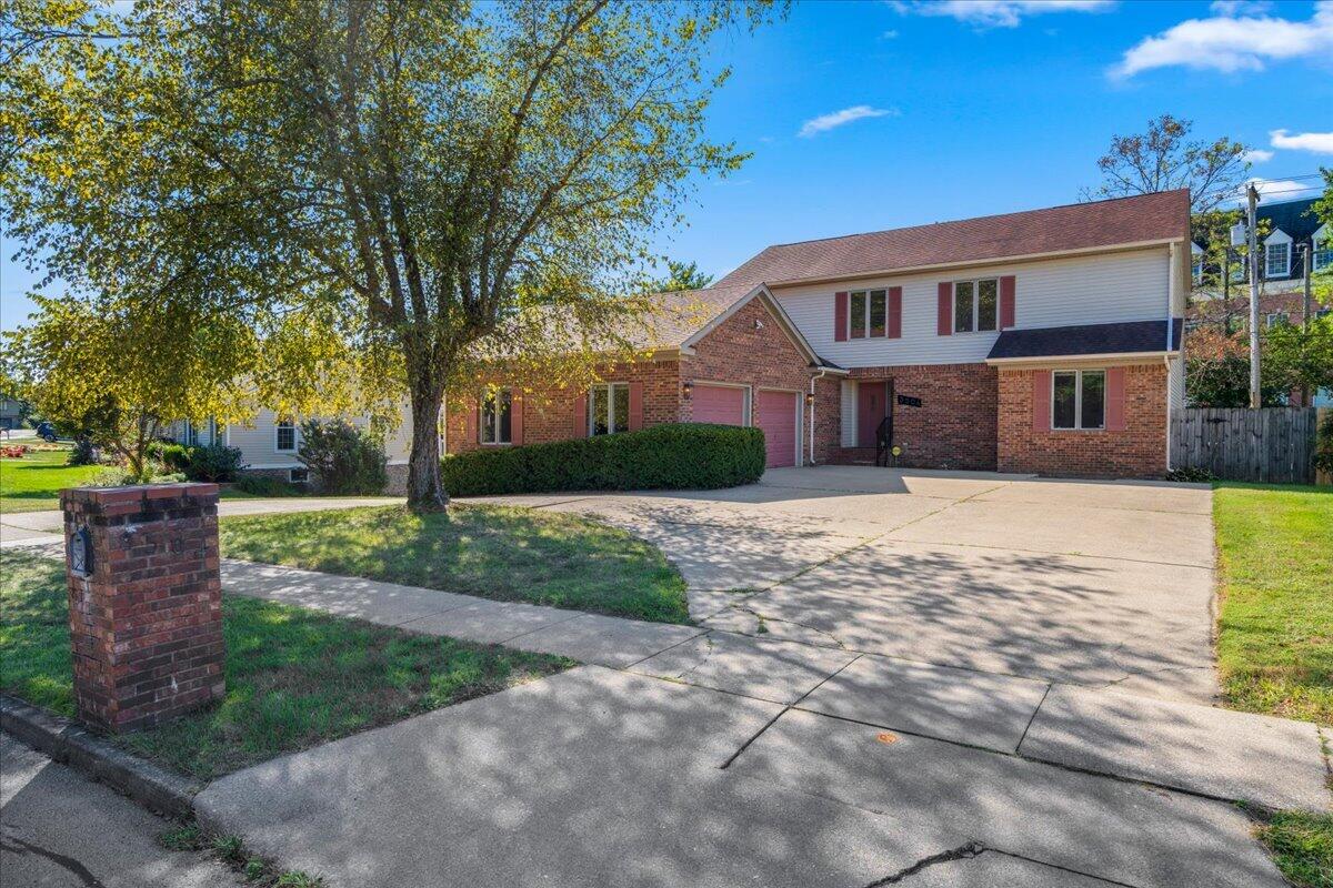 3504 Cheddington Lane Property Photo 1