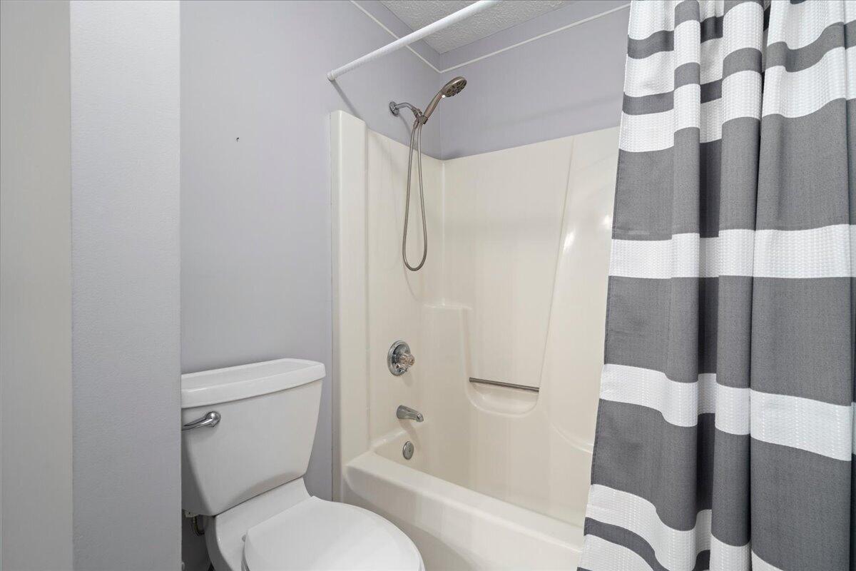 3504 Cheddington Lane Property Photo 14