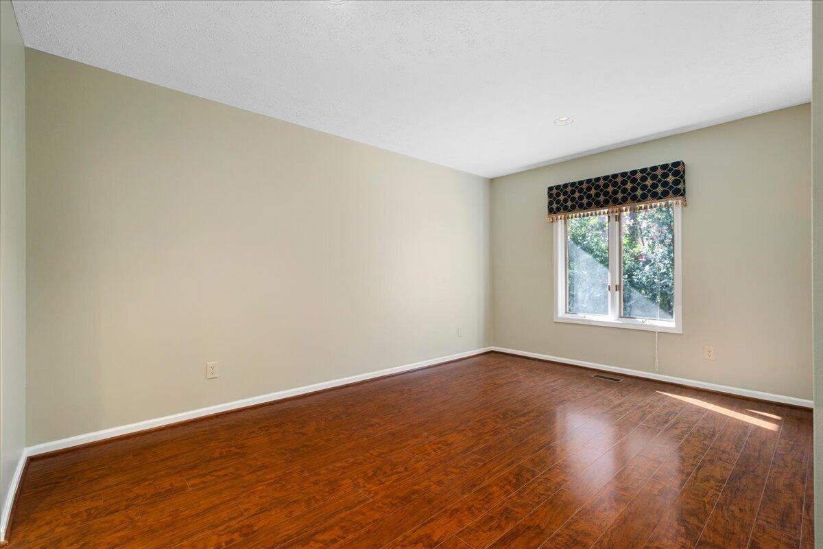 3504 Cheddington Lane Property Photo 16