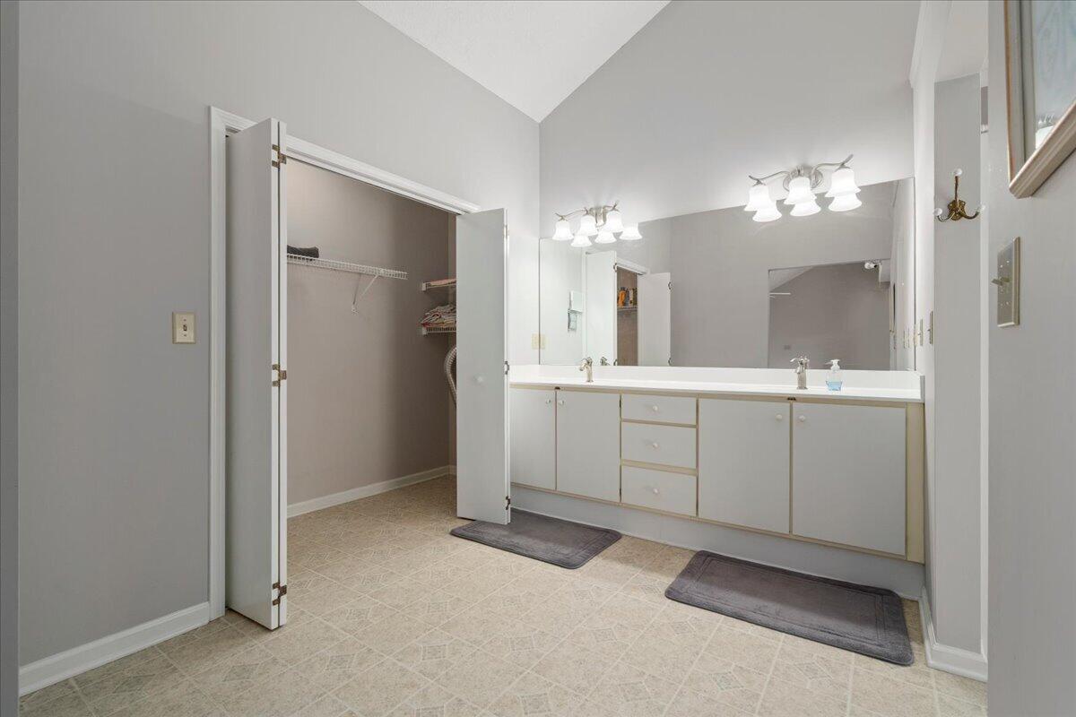 3504 Cheddington Lane Property Photo 30