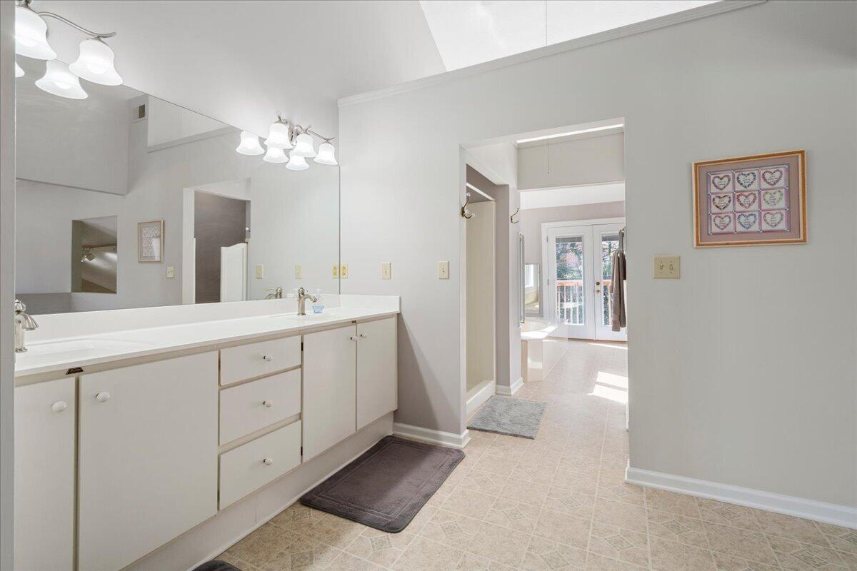 3504 Cheddington Lane Property Photo 32